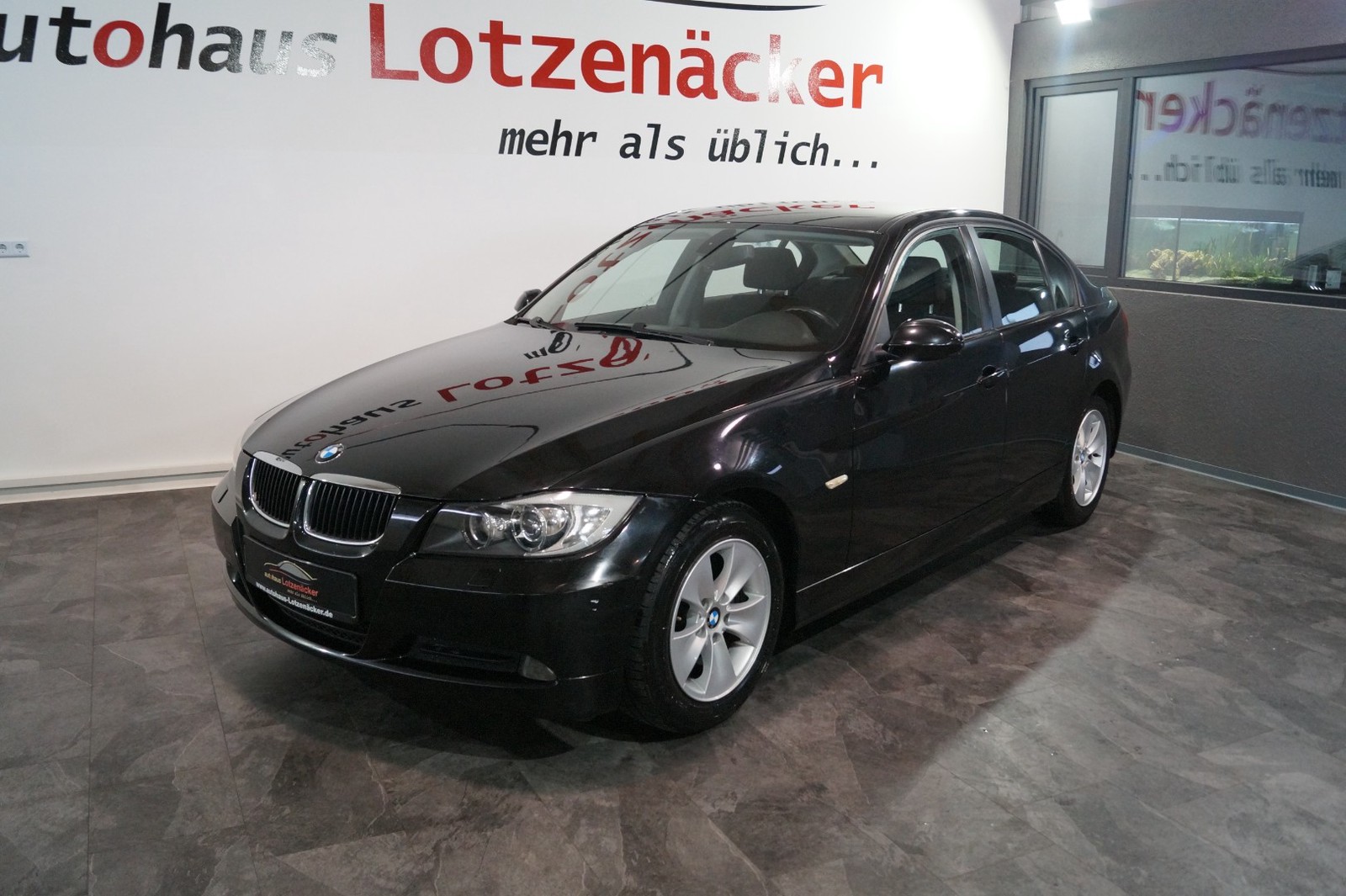 BMW 318i KLIMA S-HEFT TEMPOMAT PDC