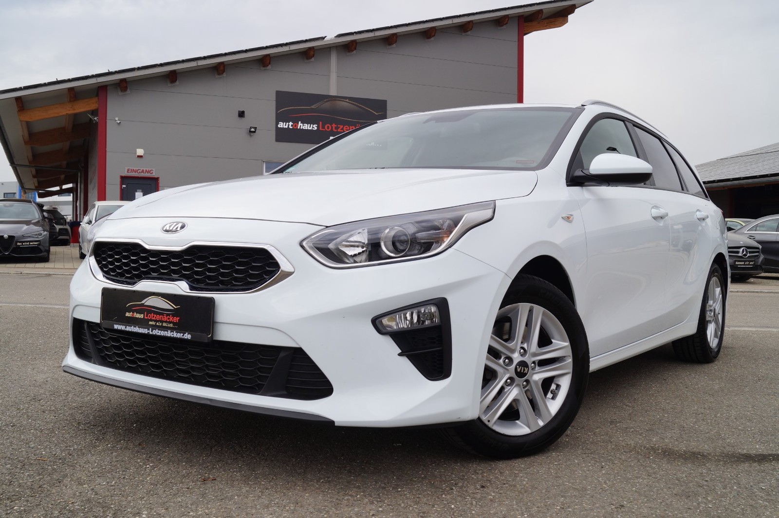 Kia Ceed 1.4 CVVT SW Edition 7 NAVI/RFK/BT/SHZ/8-FACH