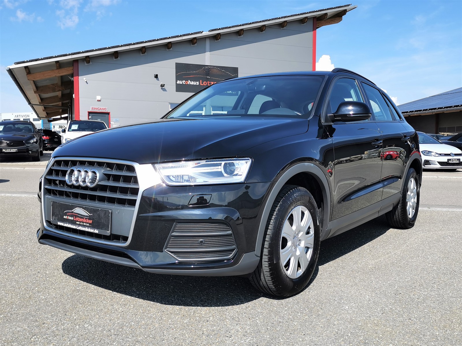 Audi Q3 1.4 TFSI XENON/TEMP/NAVI/KEYLESS/SHZ/8-FACH