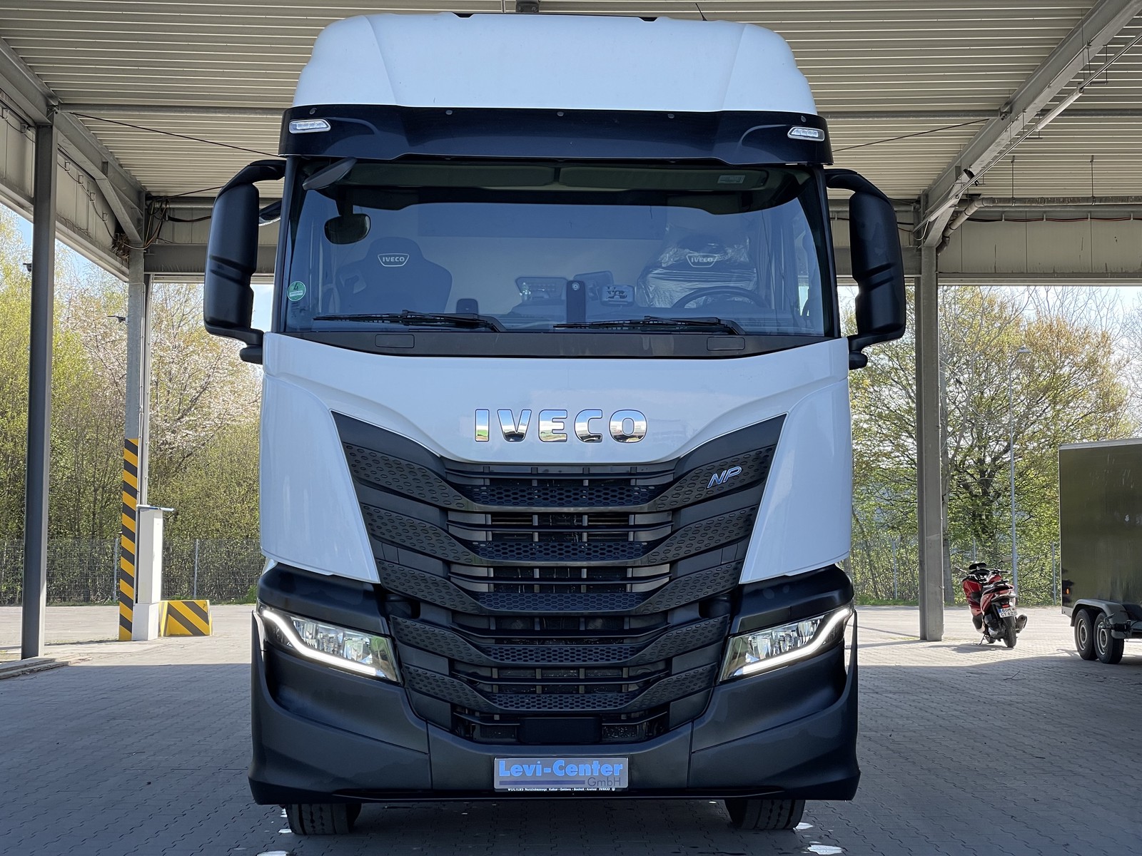 Iveco AS440 CNG LNG S-WAY Retarder 8Stück 8Pieces