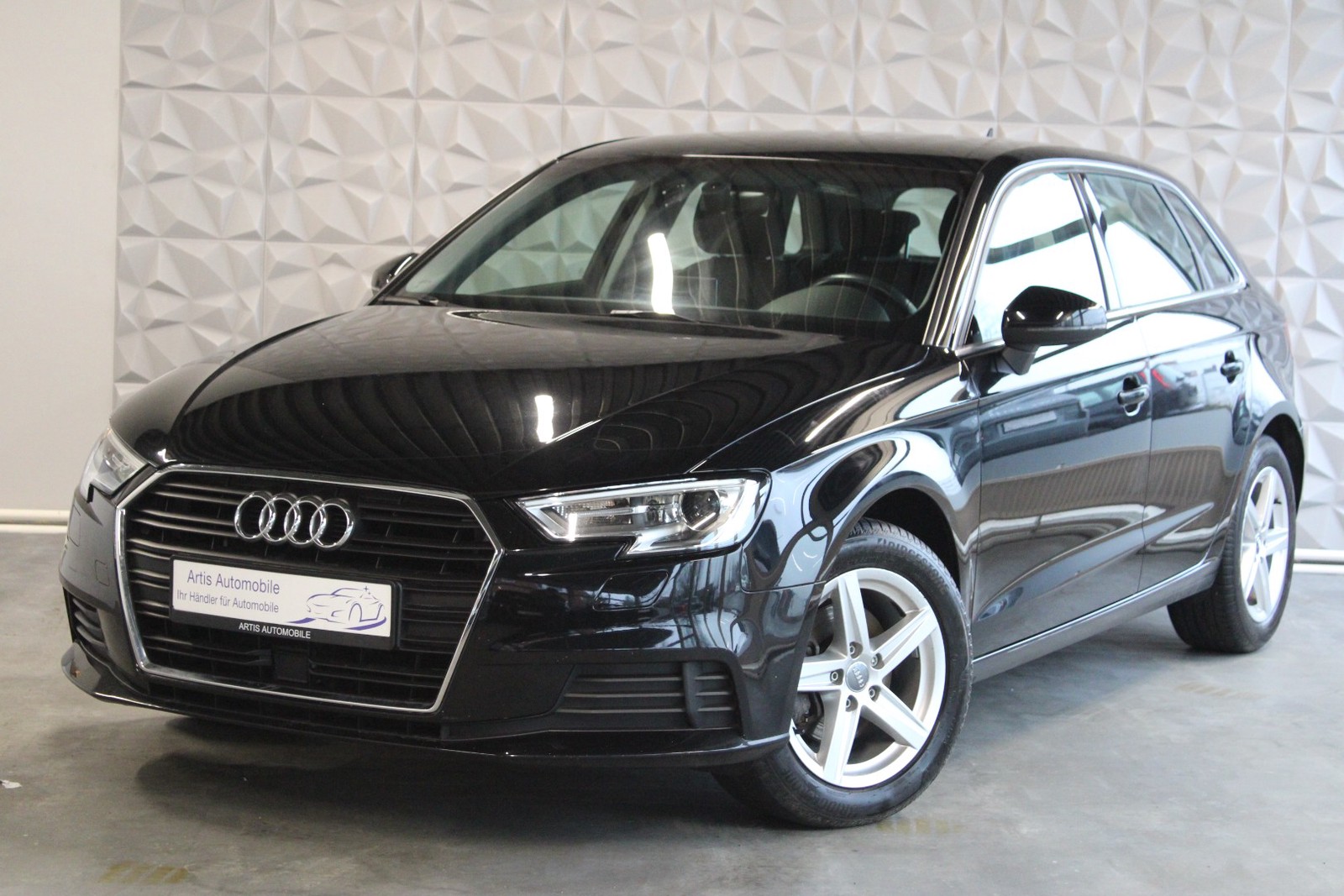 Audi A3 Sportback 35 TFSI CARPLAY-NAVI SHZ PDC