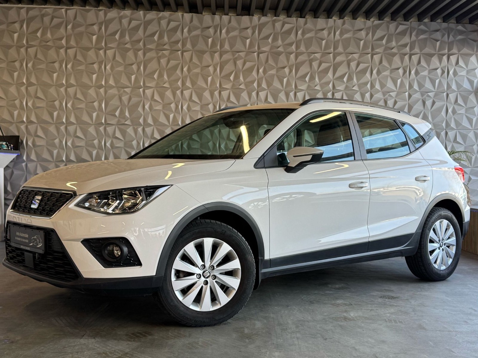 SEAT Arona Style CARPLAY-NAVI SITZHEIZUNG VRT-COCKPIT