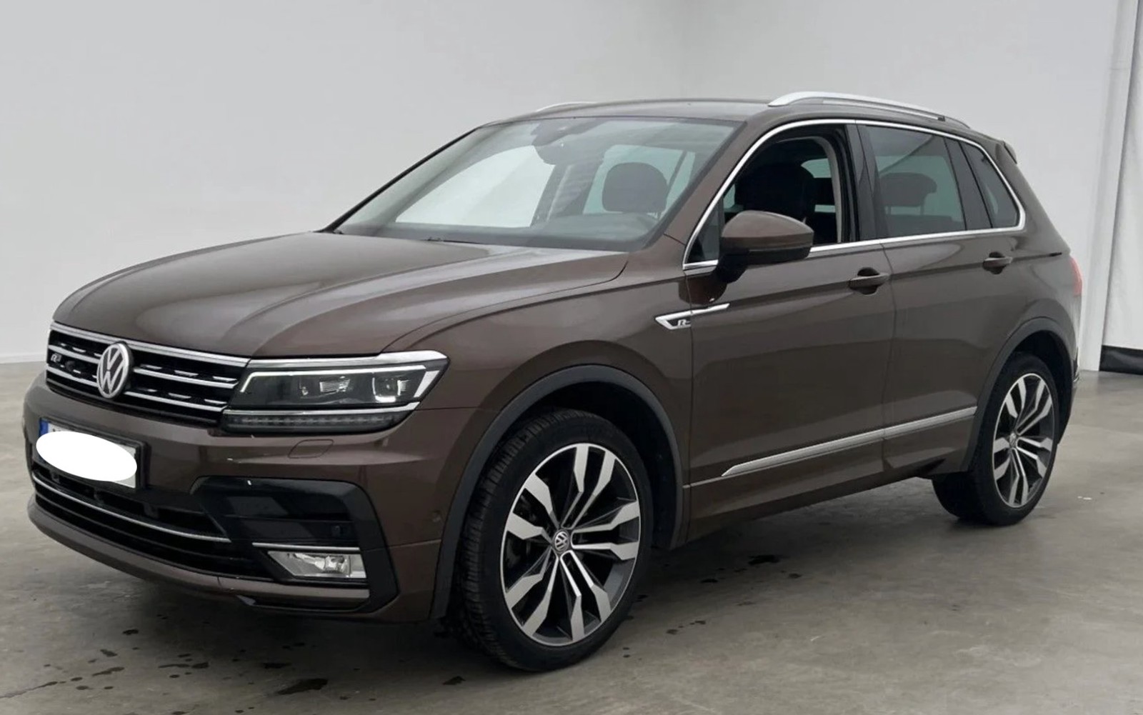 Volkswagen Tiguan Highline 4Motion R-LINE VRT-COCKPIT KAMERA