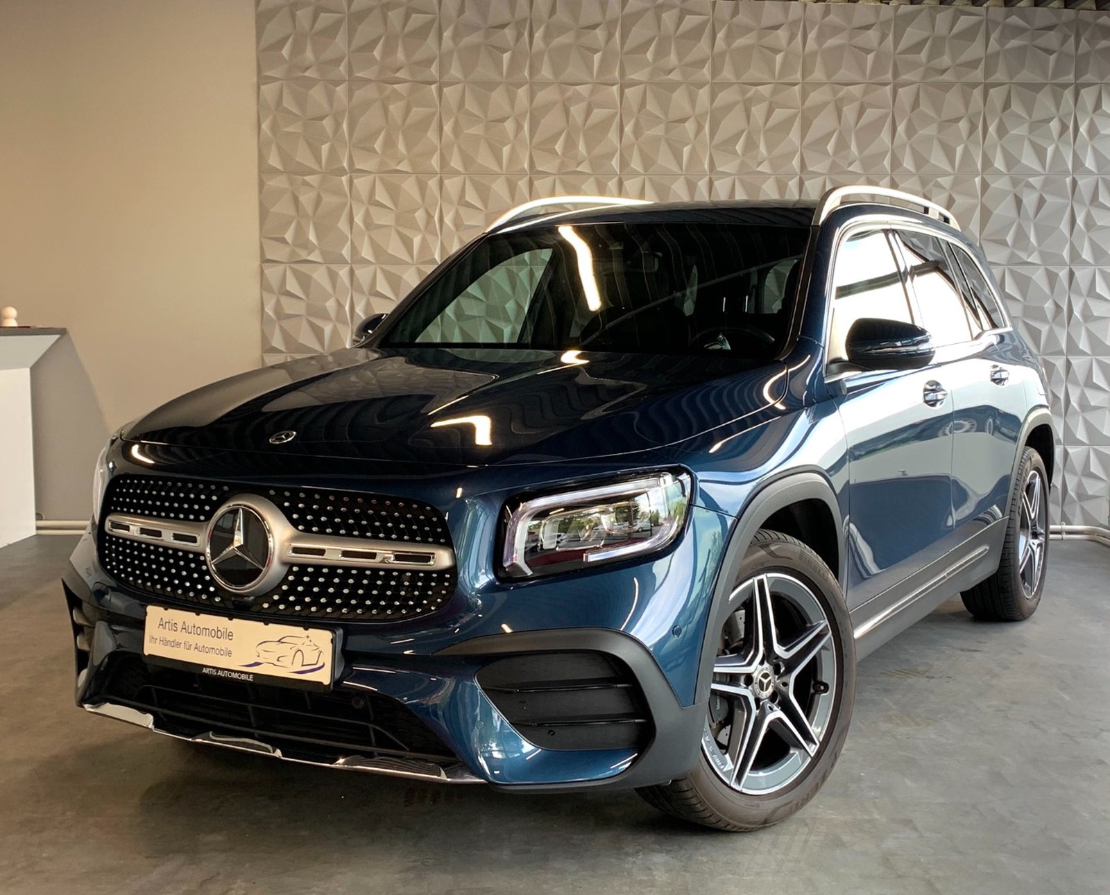 Mercedes-Benz GLB 200 d AMG-LINE Widescreen 7-Sitzer NAVI