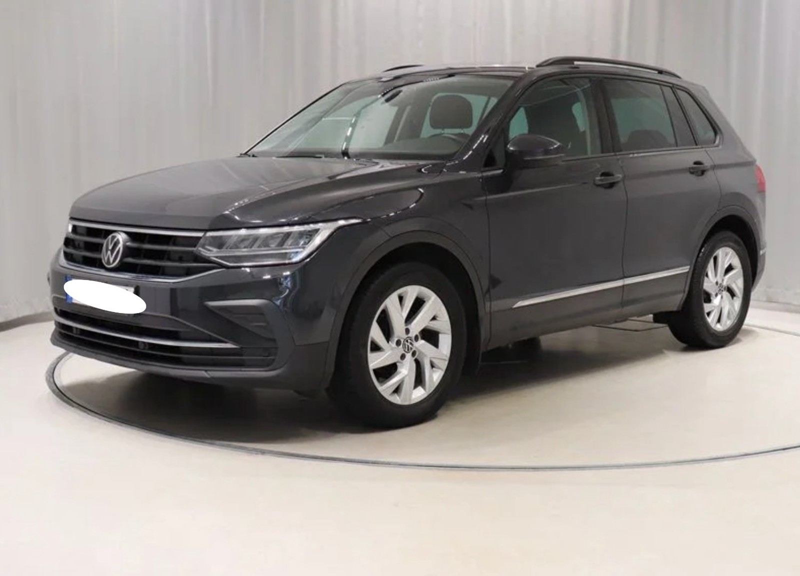 Volkswagen Tiguan Life AHK STANDHEIZUNG KAMERA 1.HAND