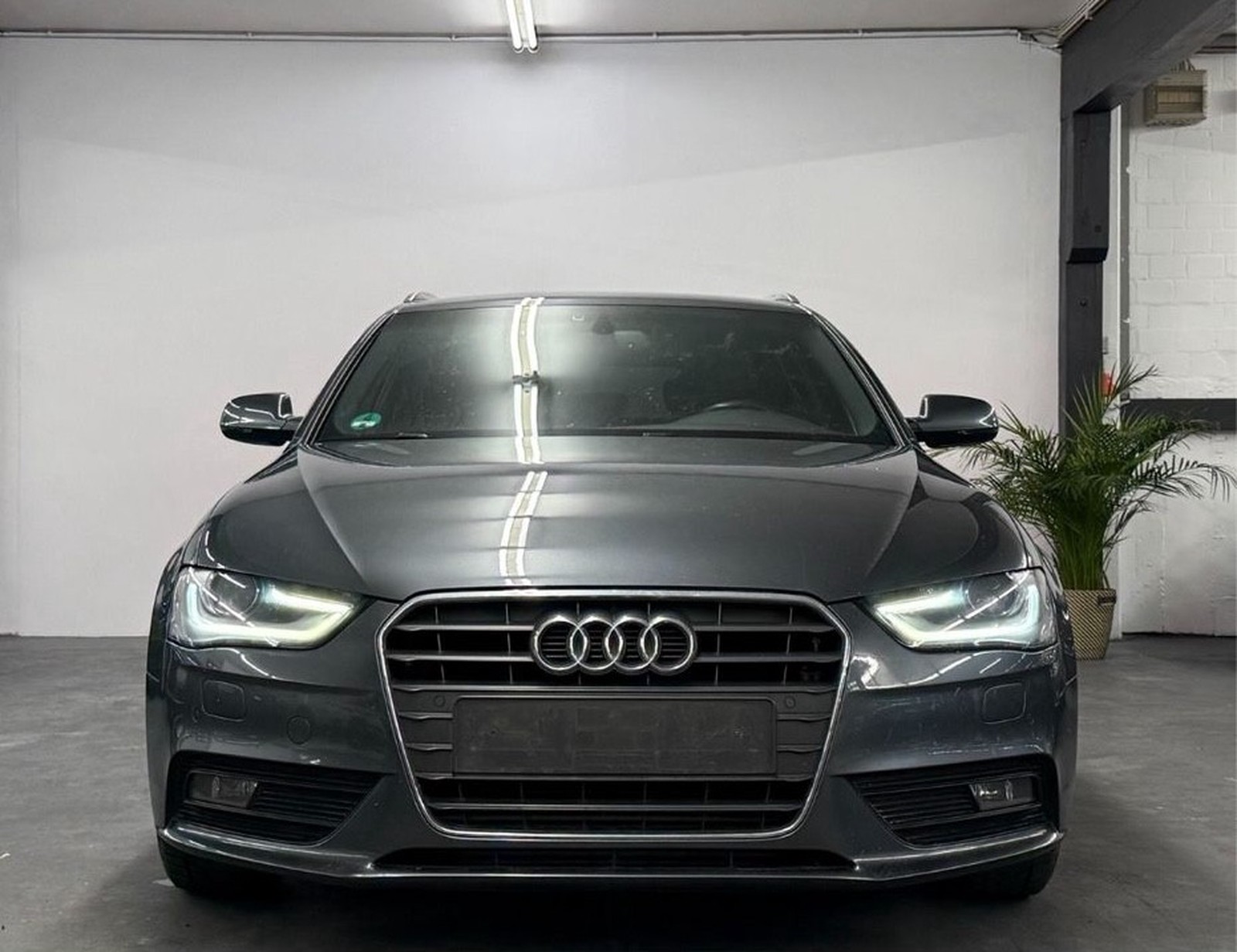 Audi A4 Avant S-LINE SPORTPAKET PDC TÜV NEU