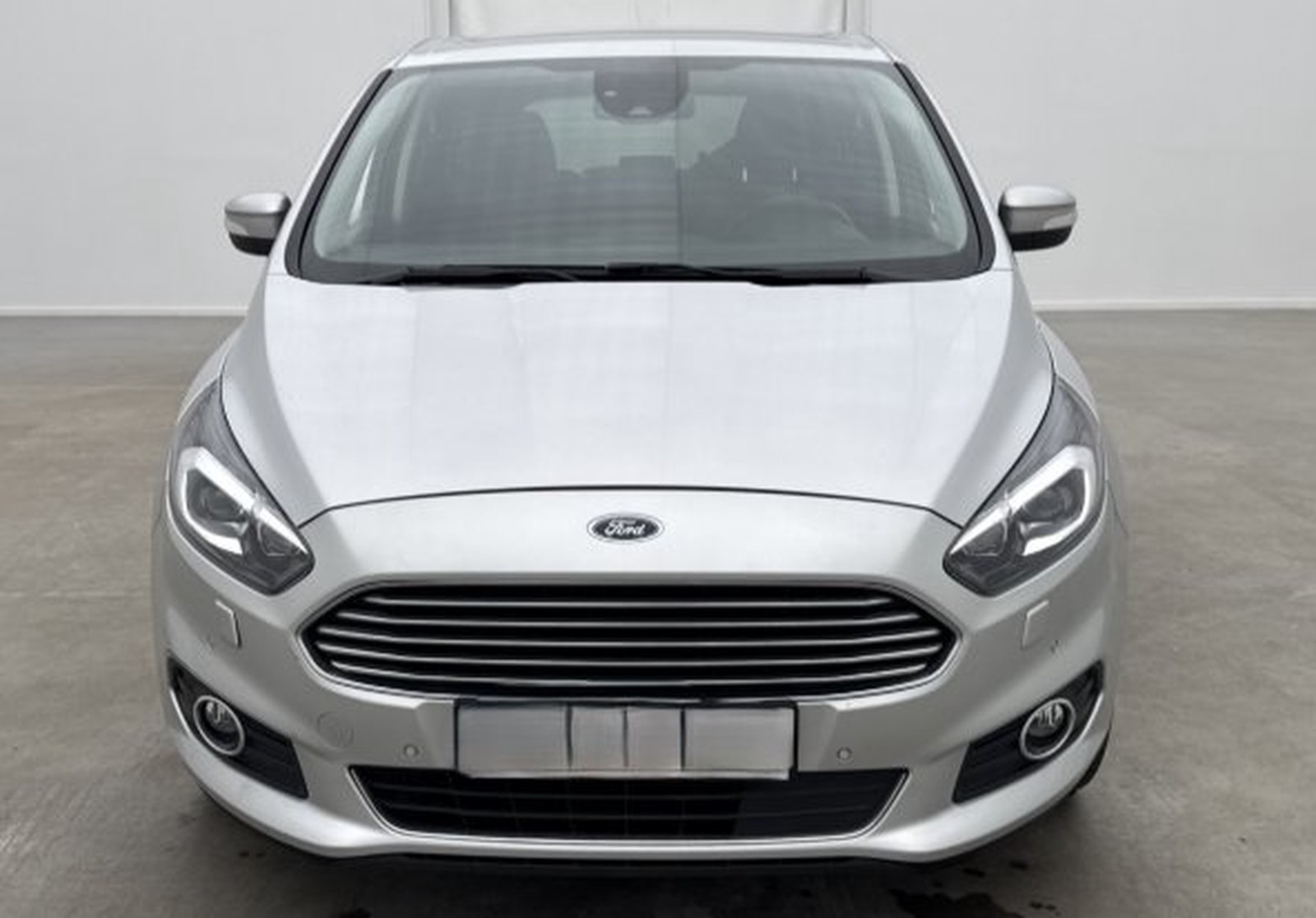 Ford S-MAX 2.0 150PS Titanium 7-Sitzer Navi Sensoren Halbleder