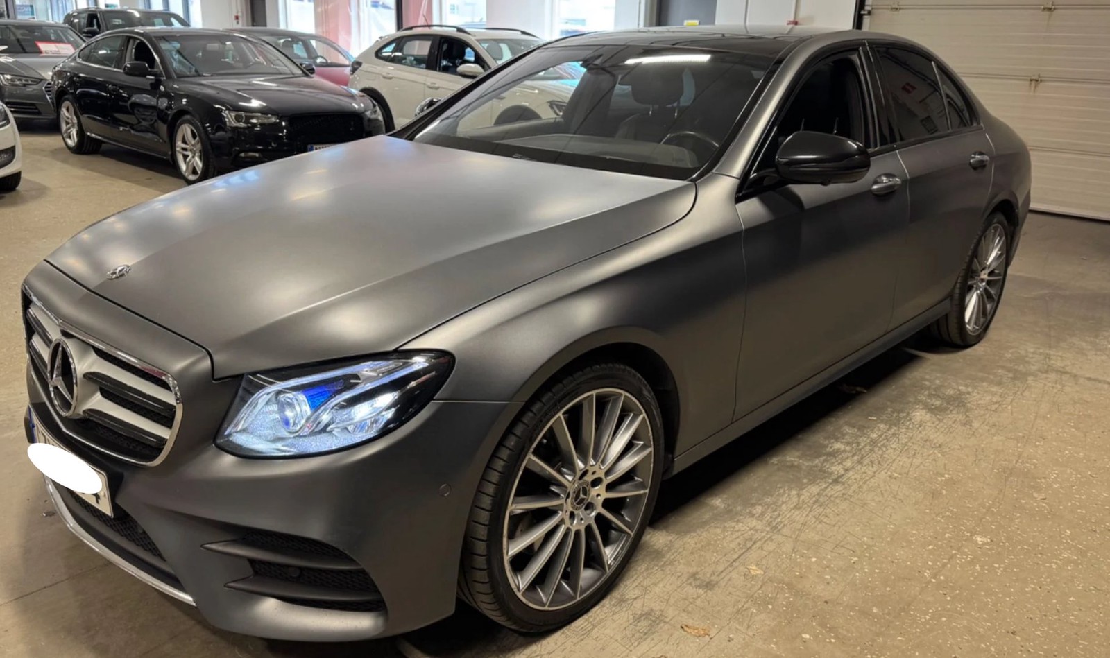 Mercedes-Benz E 400 4Matic AMG PANORAMA BURMESTER HEAD-UP