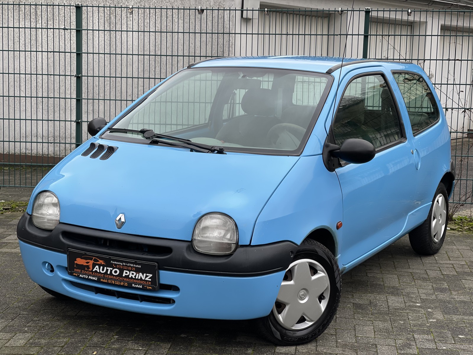 Renault Twingo 1.2 Klima+ E-FENSTER+ TÜV NEU