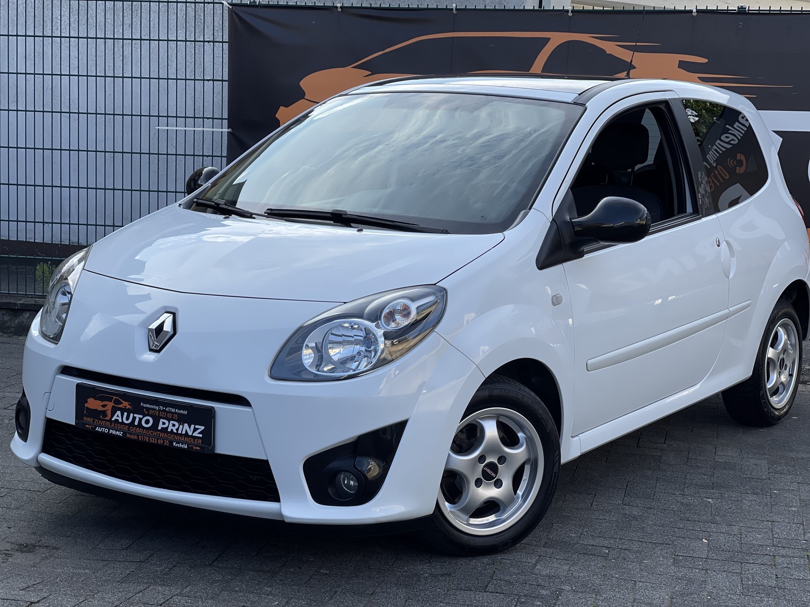 Renault Twingo Night & Day+ E-FENSTER+ TÜV NEU+ 1 HAND