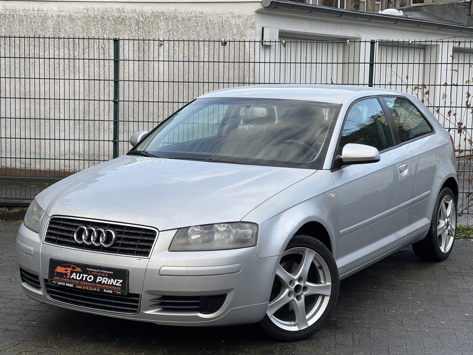 Audi A3 Sportback 1.6 Ambiente+ KLIMA+ E-FENSTER+ TÜV NEU