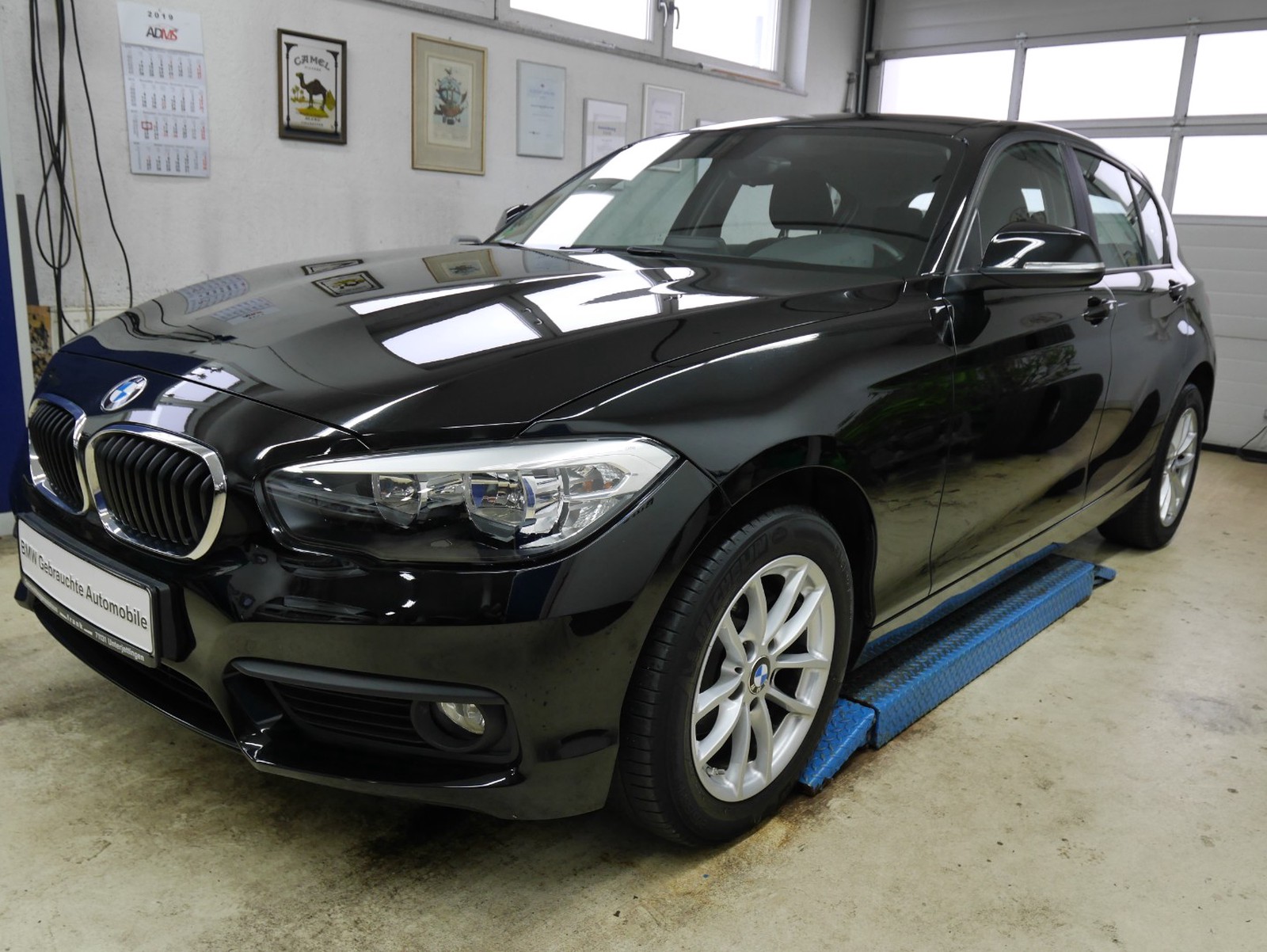 BMW 116i Advantage 1 HAND,NAVI,SHZ,PDC,1J.GARANTIE