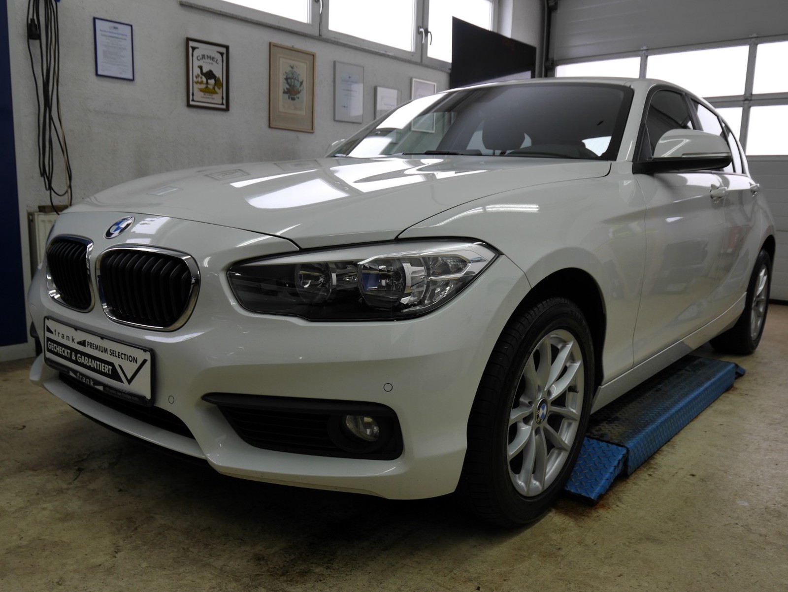 BMW 116d Advantage SHZ,PDC,Klima-2Zonen,1J.GARANTIE