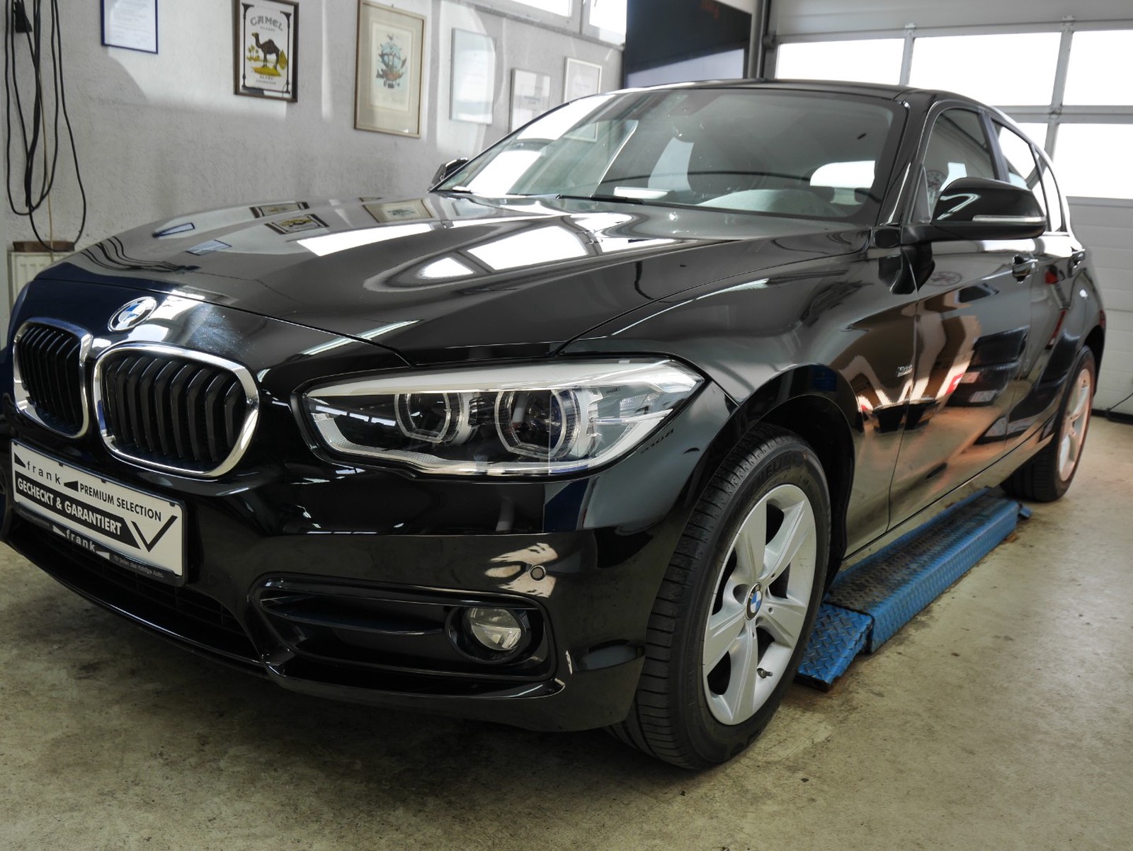 BMW 118i Sport Line NAVI,LED,SHZ,PDC,incl.1 J.GARANTIE