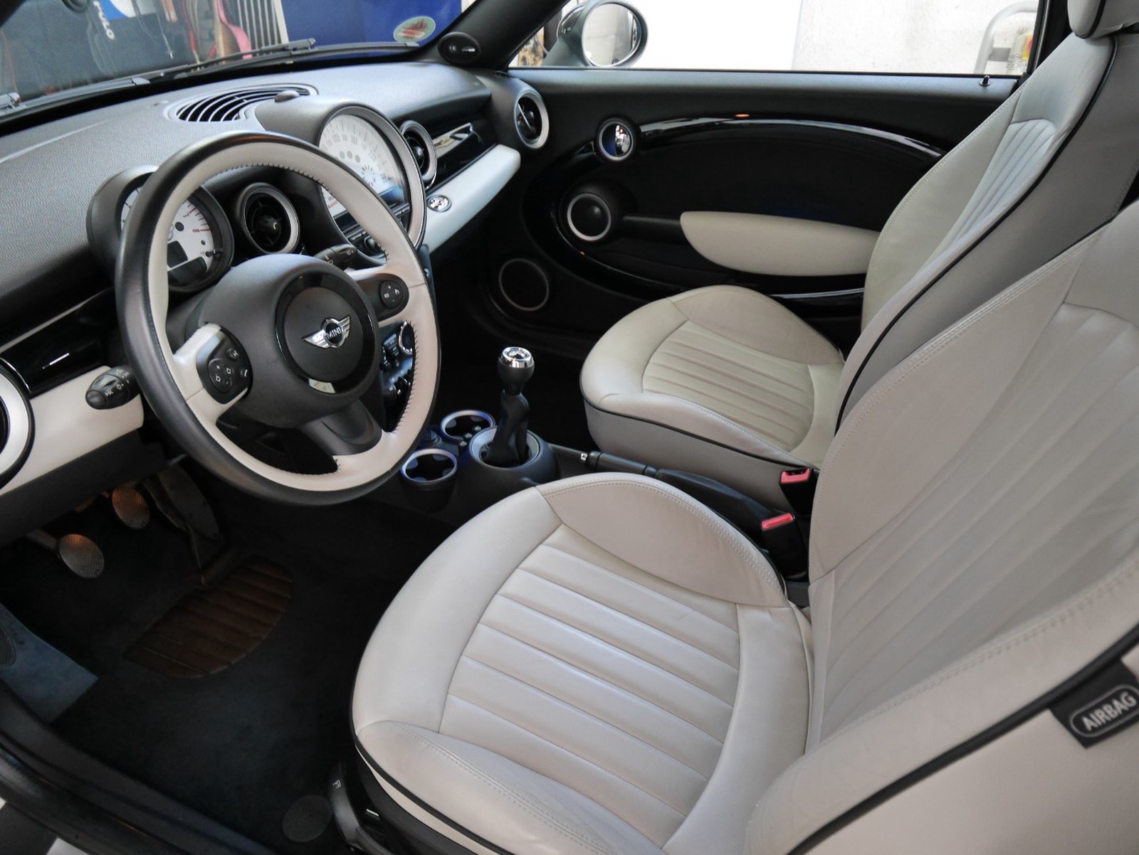 MINI Mini Cooper Roadster neuwertig,Harman Kardon,XENON,1J.GARANTIE