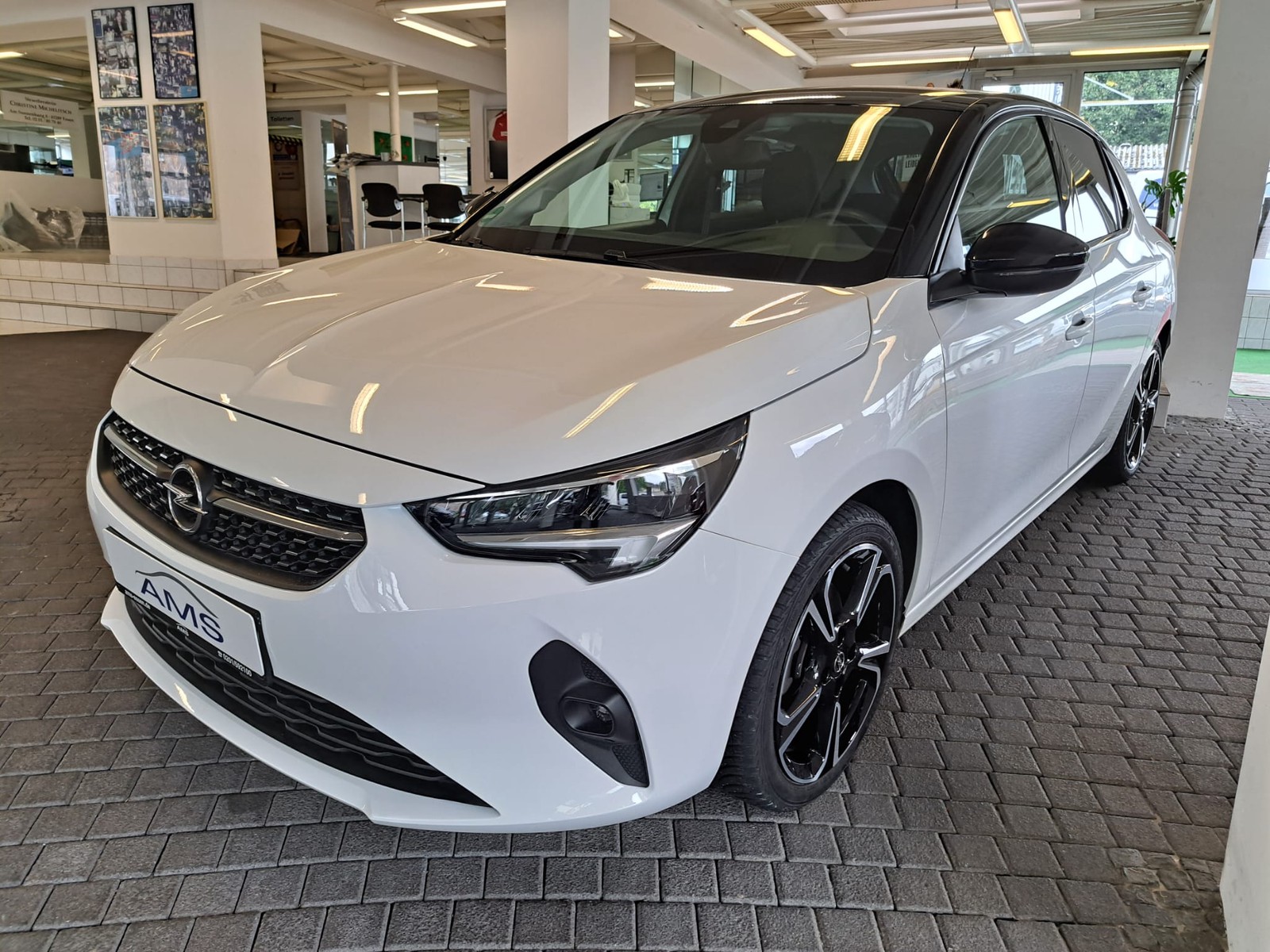 Opel Corsa F Navi+Klima+GJR+SHZ+1.Hand