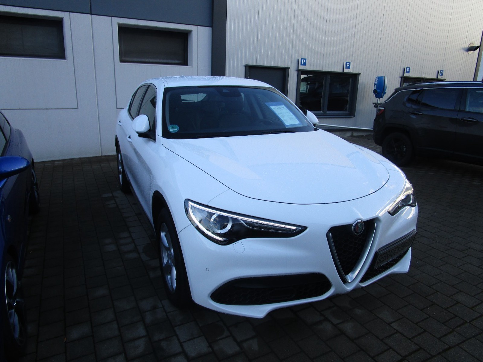 Unser Shop Alfa Romeo Stelvio Super gebraucht kaufen in Weil der Stadt Preis 29690 eur Int.Nr
