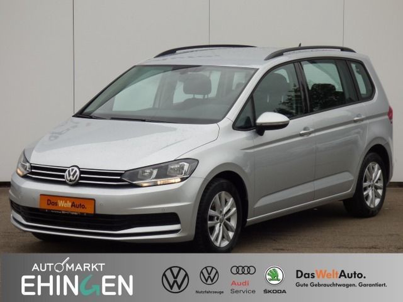 Volkswagen Touran Comfortline 1.5 TSI AHK ACC 7 Sitze Navi
