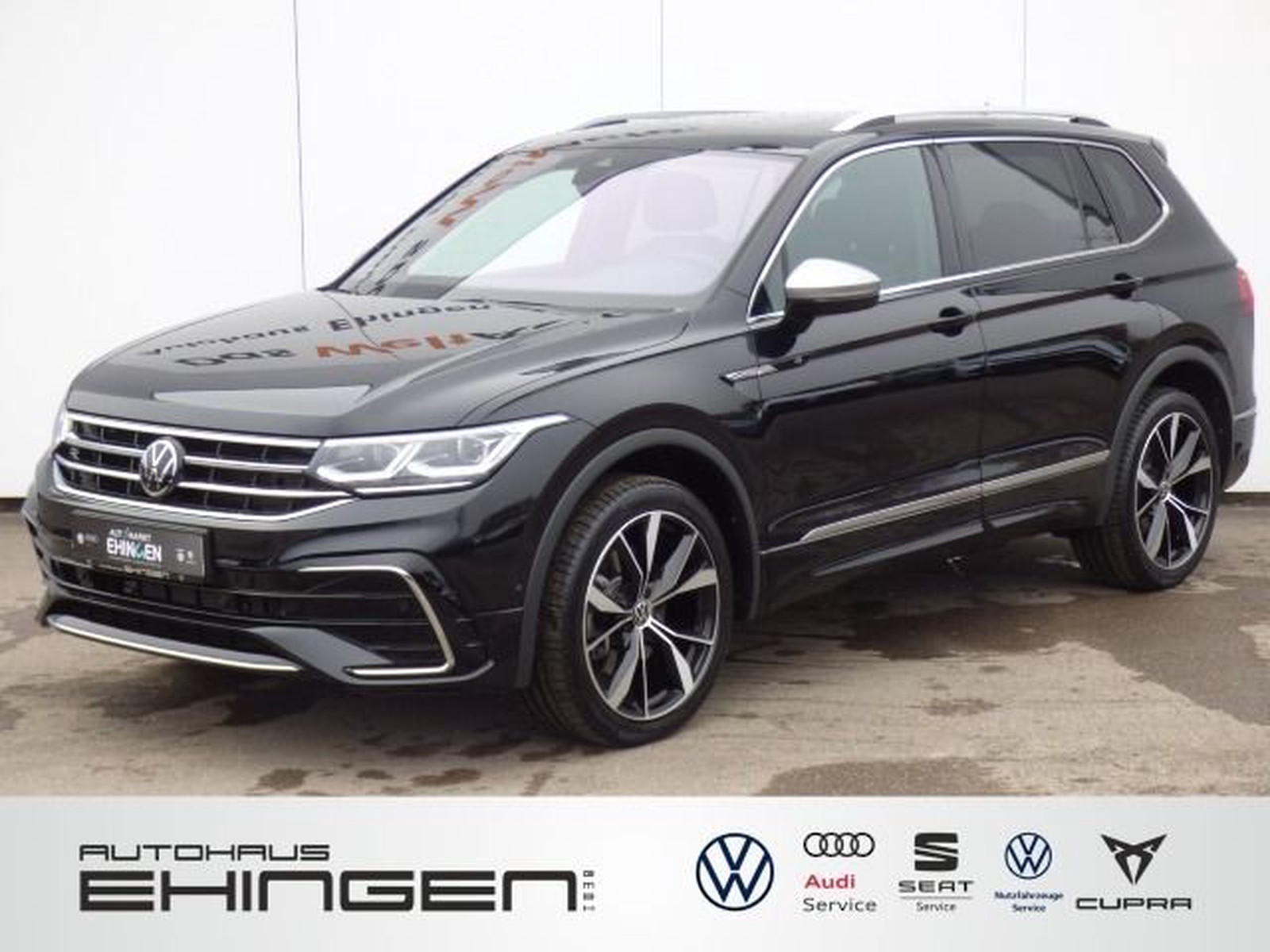 Volkswagen Tiguan Allspace R-Line 2.0 TDI DSG 4Motion Panorama AHK 7 Sitze