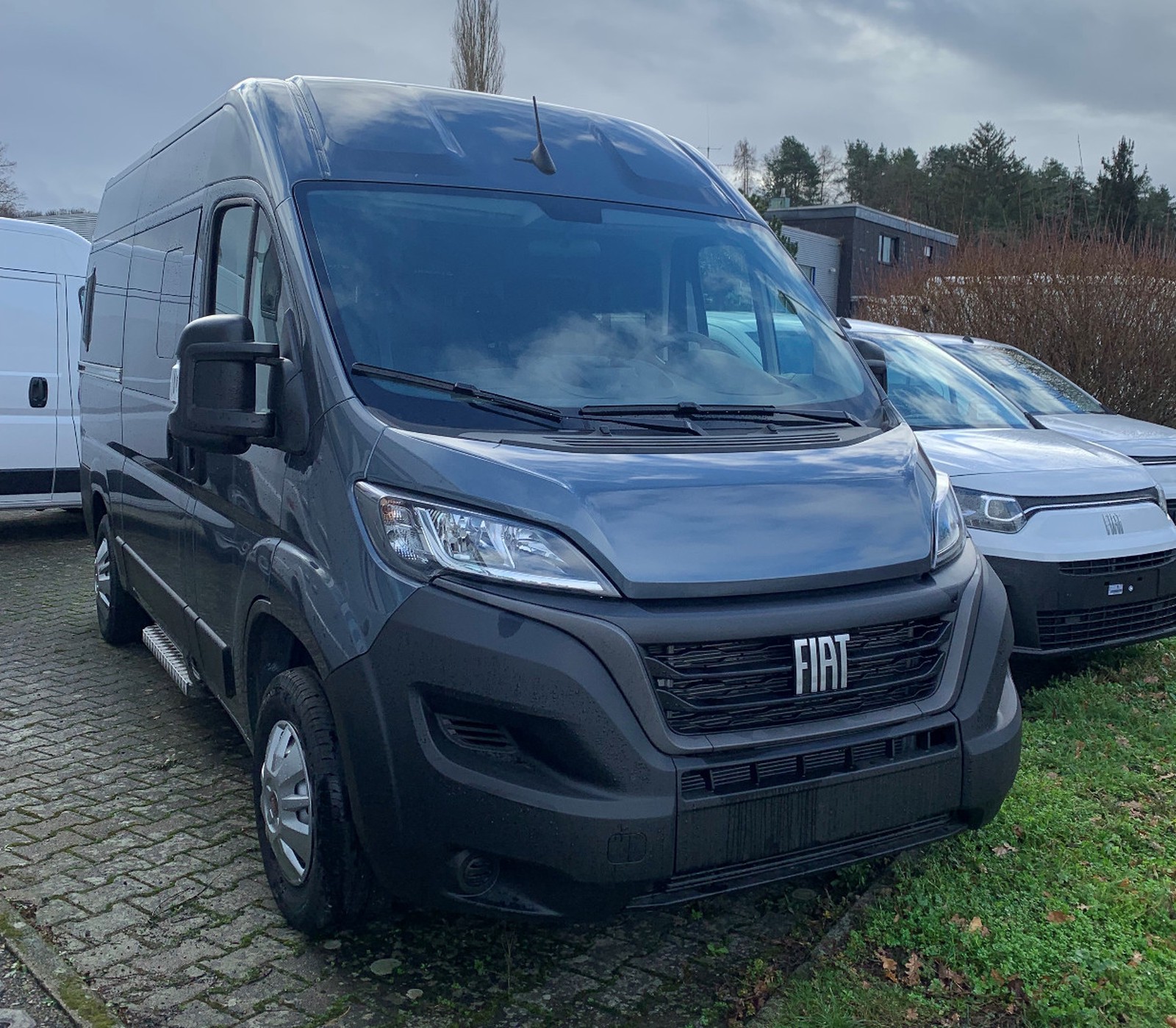 Wohnmobilvermietung Fiat Ducato Hochr.-Kombi 33 gebraucht kaufen in ...