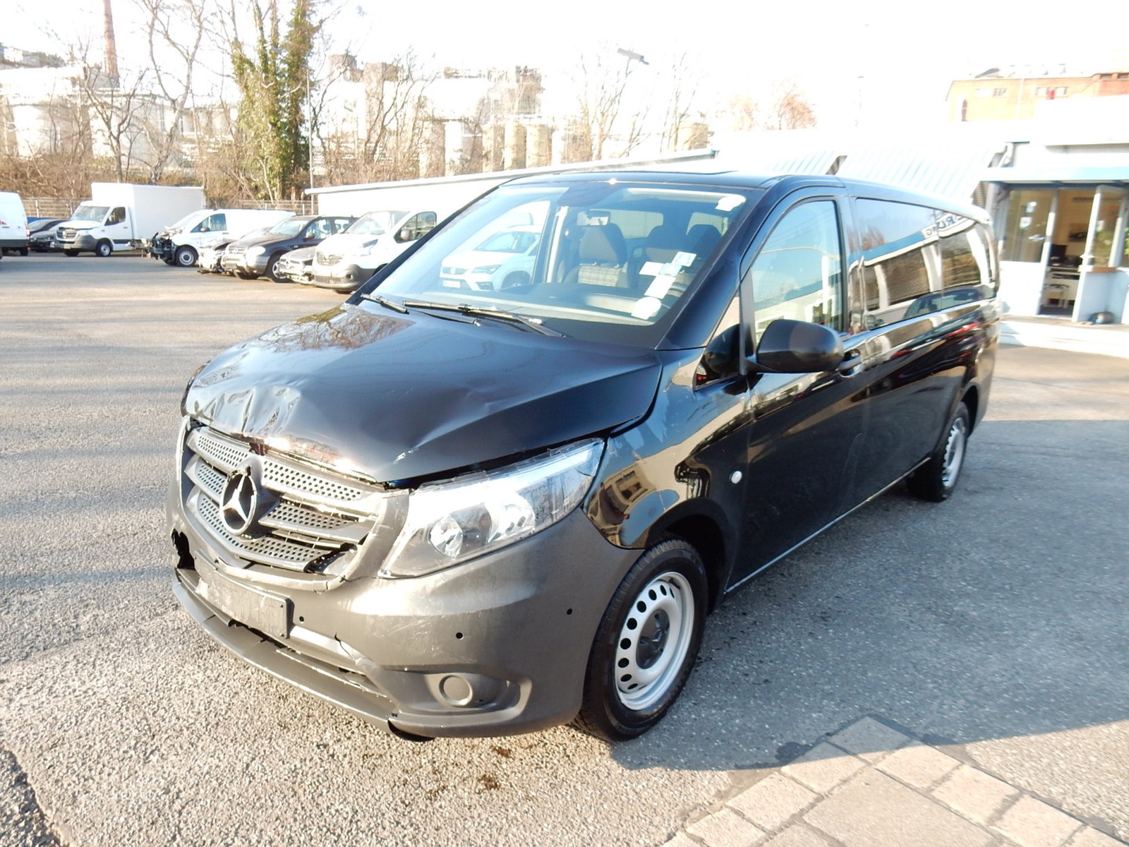 Mercedes-Benz Vito Tourer 116 CDI, BT Pro extralang Autom.Navi. Klima. 9-Sitze. AHK.