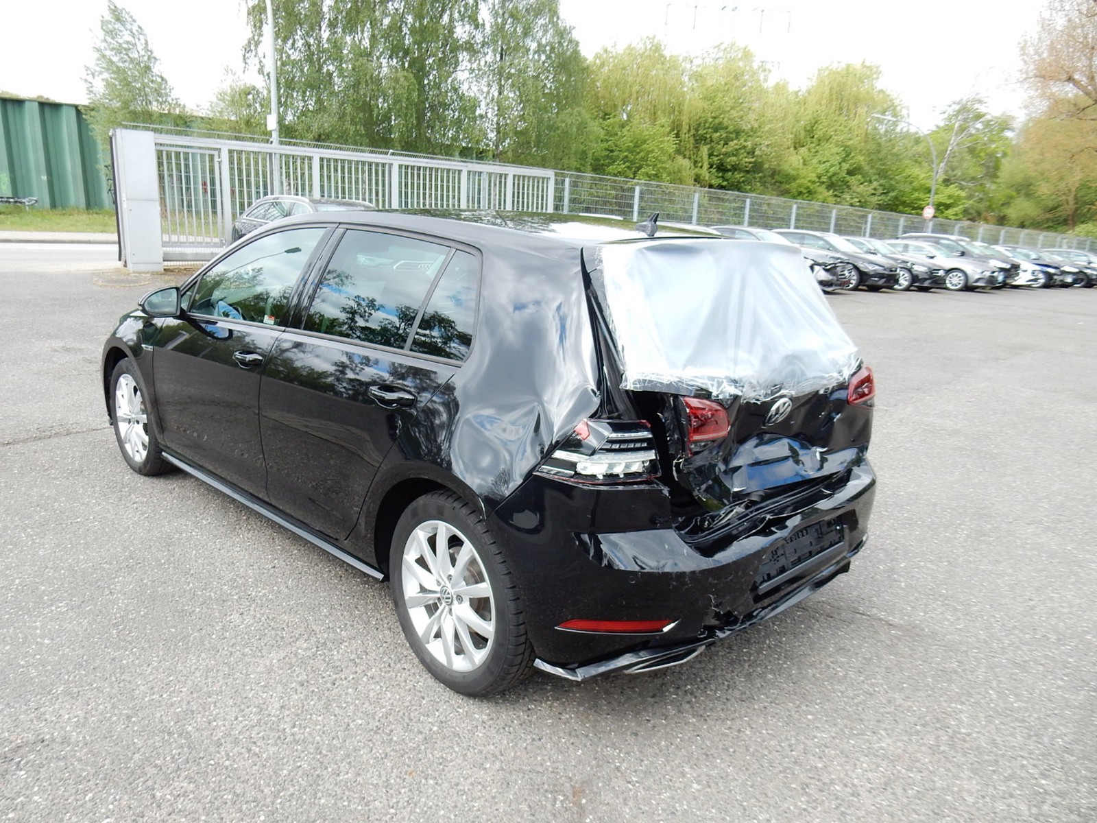 Volkswagen Golf VII Highline 1.5 TSI DSG BMT/Start-Stopp Autom. Navi. Klima. SHZ.