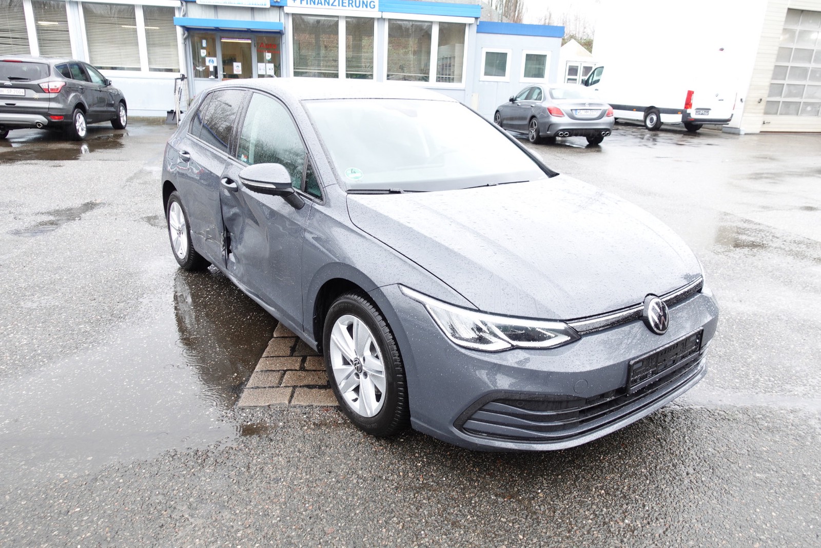 Volkswagen Golf VIII 2.0 TDI DSG Life Navi. Klimaautom. Alu. SHZ.