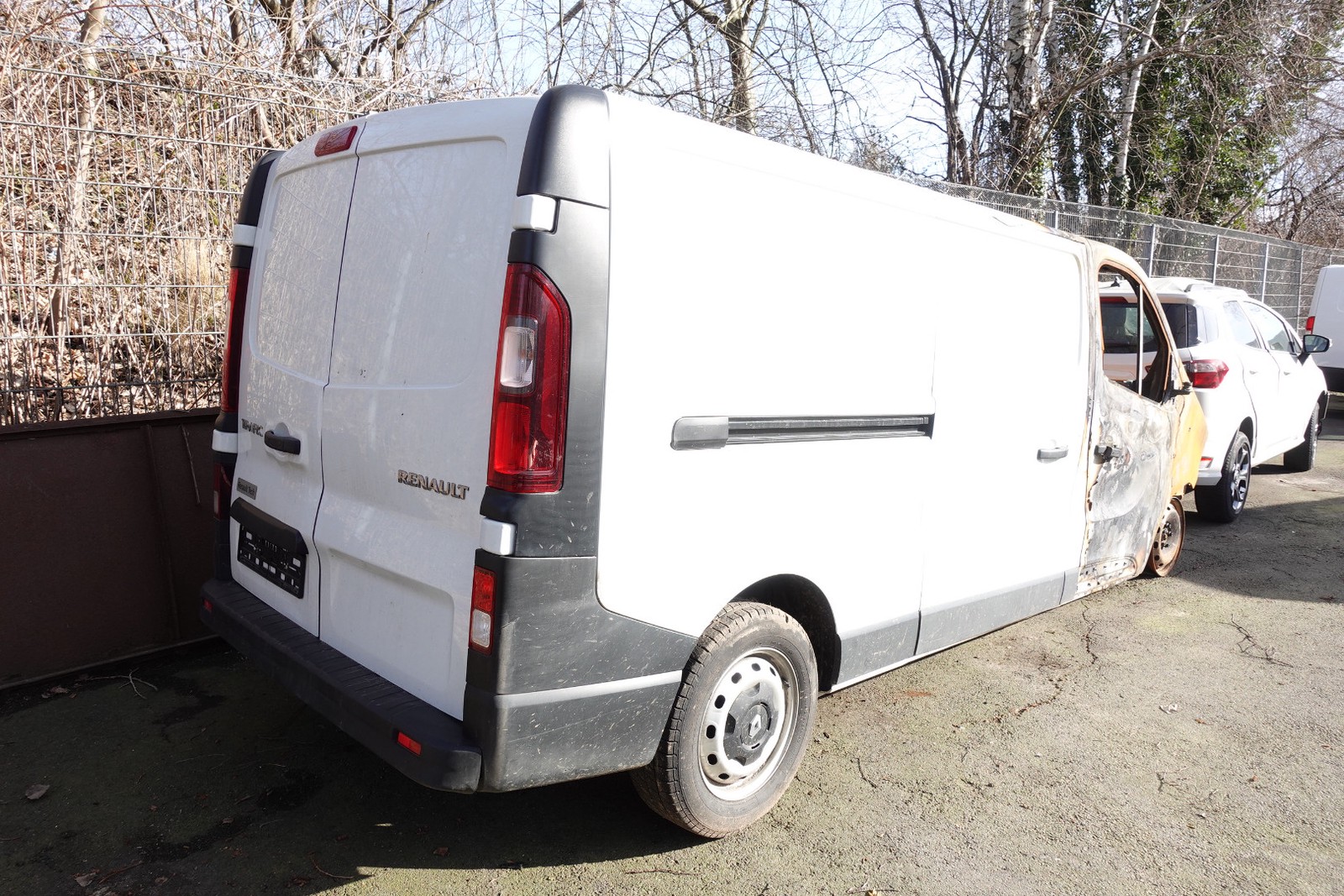 Renault Trafic Kasten L2H1 2,9t Komfort Brandschaden