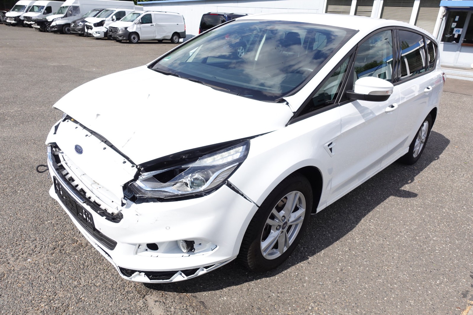 Ford S-Max 1.5 i Trend Navi. Klimaaut. Alu. SHZ. PDC.