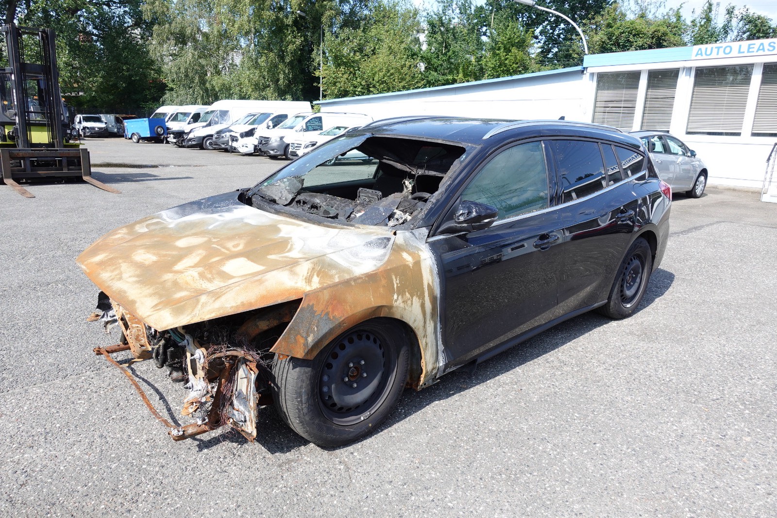 Ford Focus Turnier 2.0 D Titanium Brandschaden.