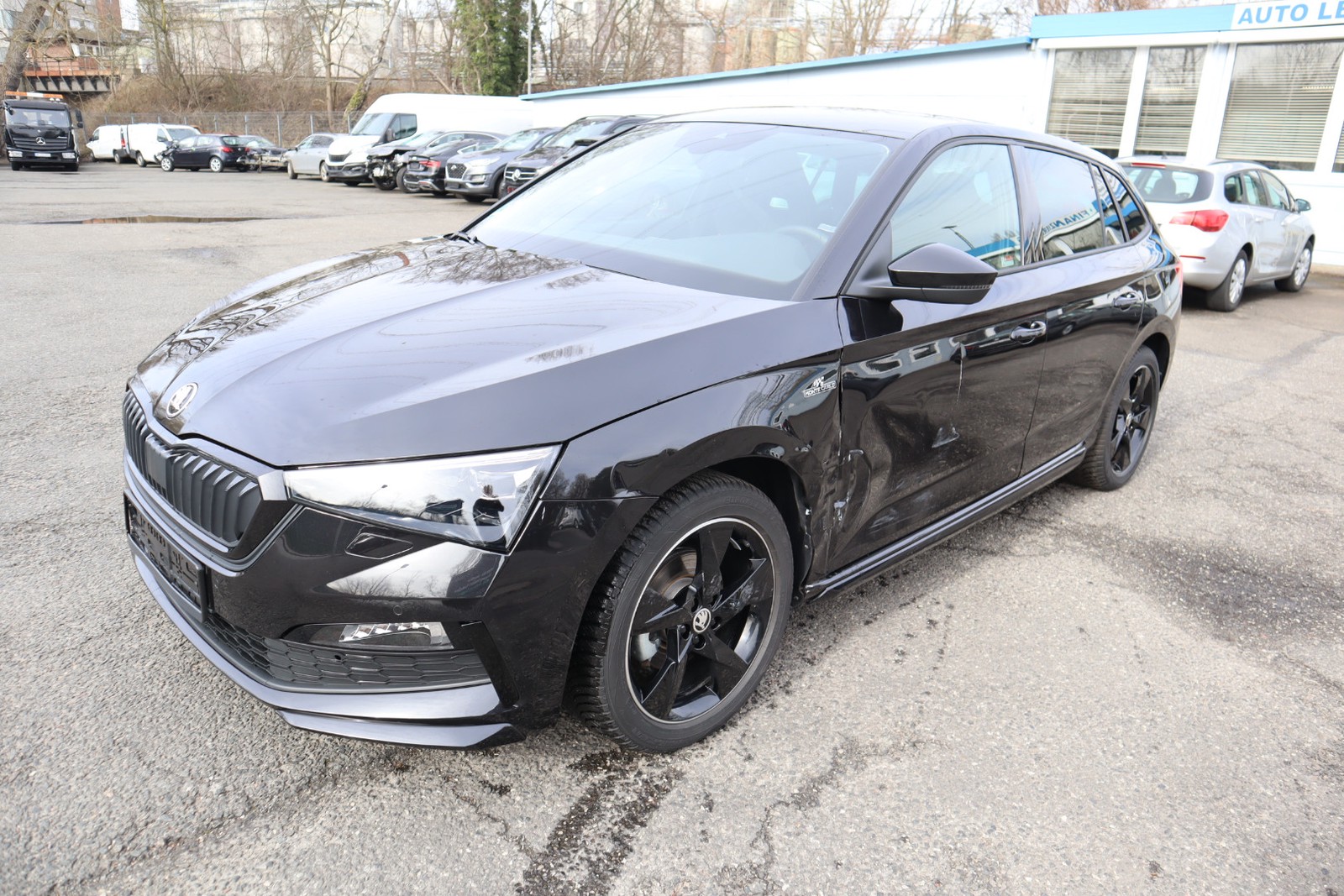 Skoda Scala 1.5 TSI DSG Monte Carlo Kamera, Navi. Klimaaut. SHZ. PDC. Pano.