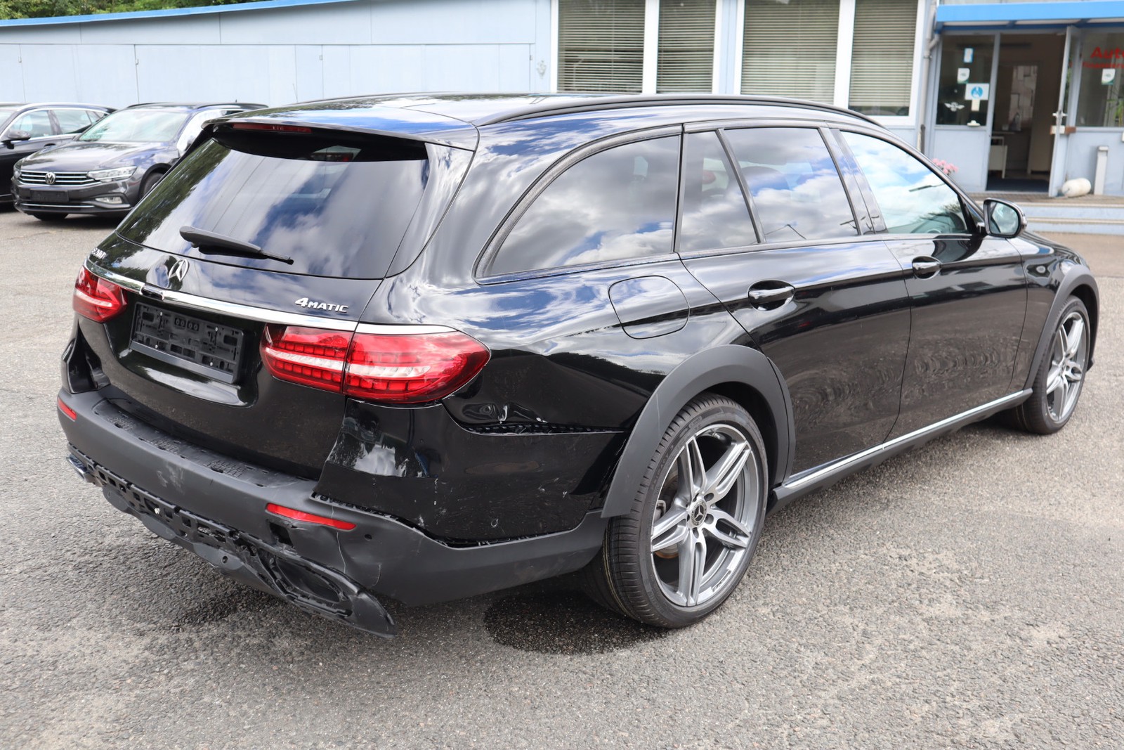 Mercedes-Benz E 200 4Matic All-Terrain Avantgarde Automatik