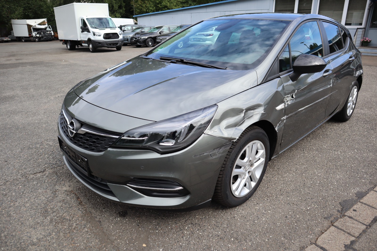 Opel Astra K 5-trg. 1.2 i Edition Start/Stop Kamera. Navi. Klimaaut. SHZ. PDC.