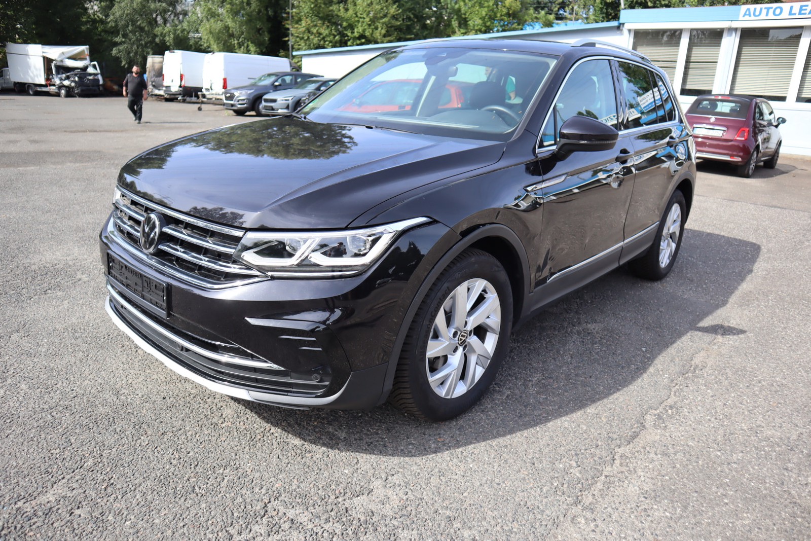 Volkswagen Tiguan 2.0 TDI DSG Elegance Kamera. Navi- Klimaaut. SHZ. PDC.Alu.