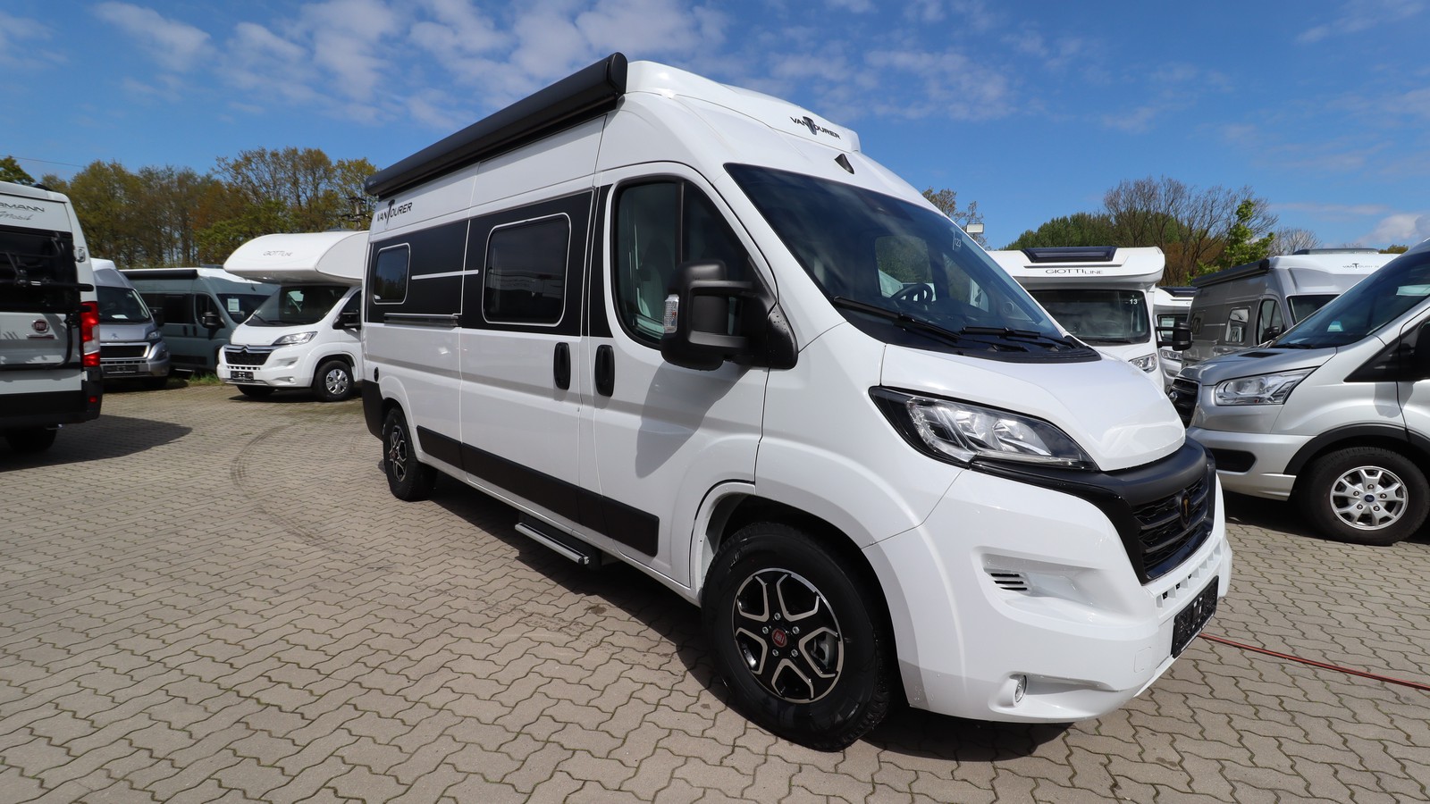 VANTourer 600D 9G autom. Comfort/Prime Markise Aufstelldach