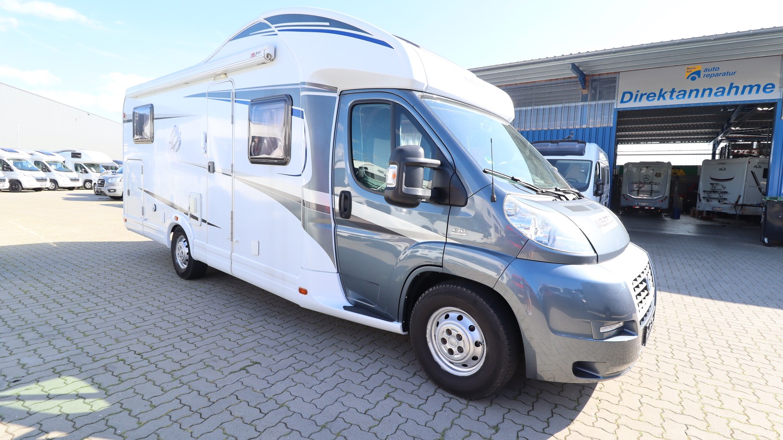 Knaus Sky Wave 700 MEG SAT+TV Markise Hubbett