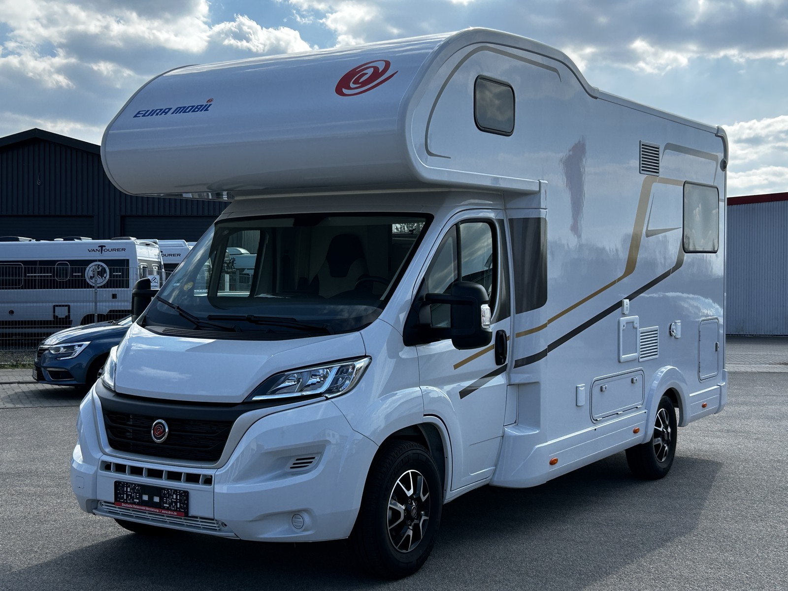 Eura Mobil Activa One 650 HS NAVI Kamera Markise