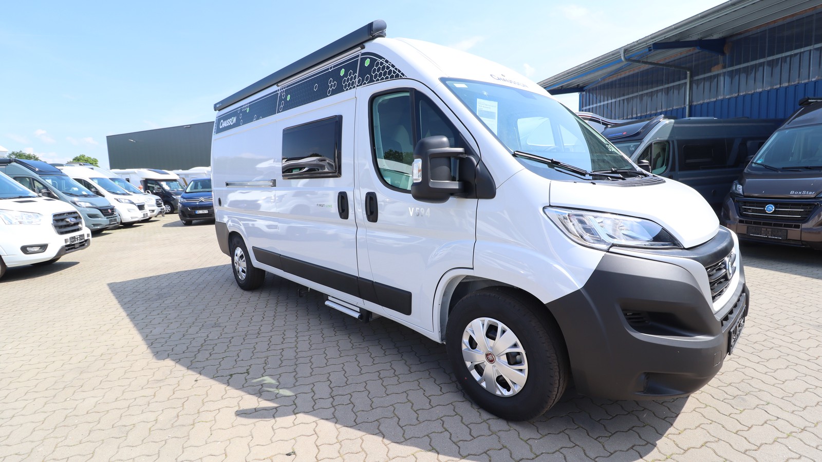 Chausson V594 First Line 3,5T Arctic Accessoires Connect Markise Solar