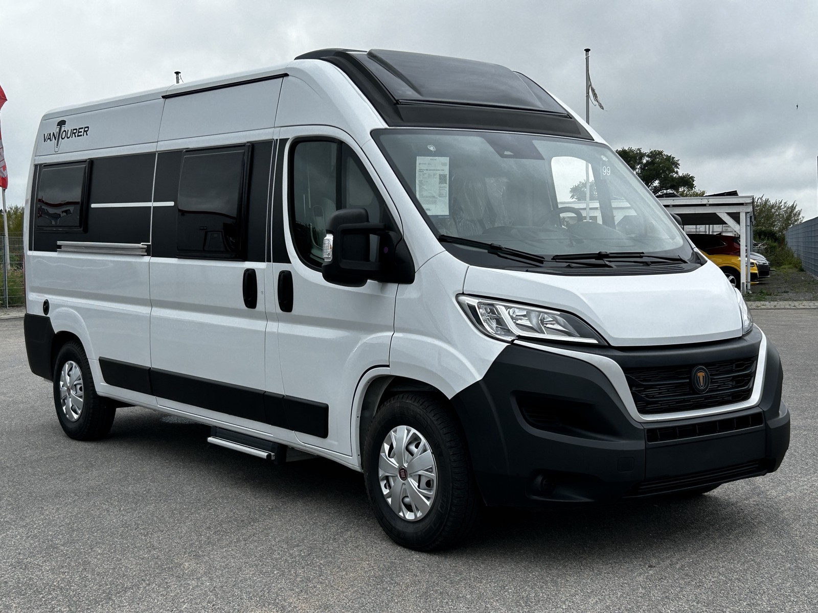 VANTourer 600L Automatik Comfort Paket Hubbett