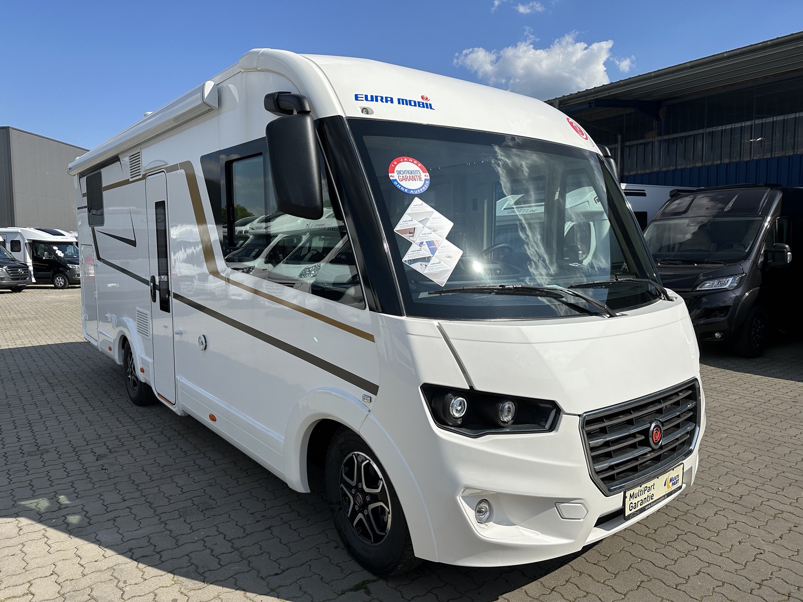 Eura Mobil Integra Line 720 QF Mondial Plus Automatik Dachklima