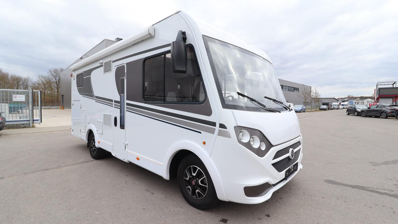 Carado I338 Clever Edition 9G-autom. Navi Sat+TV Truma6