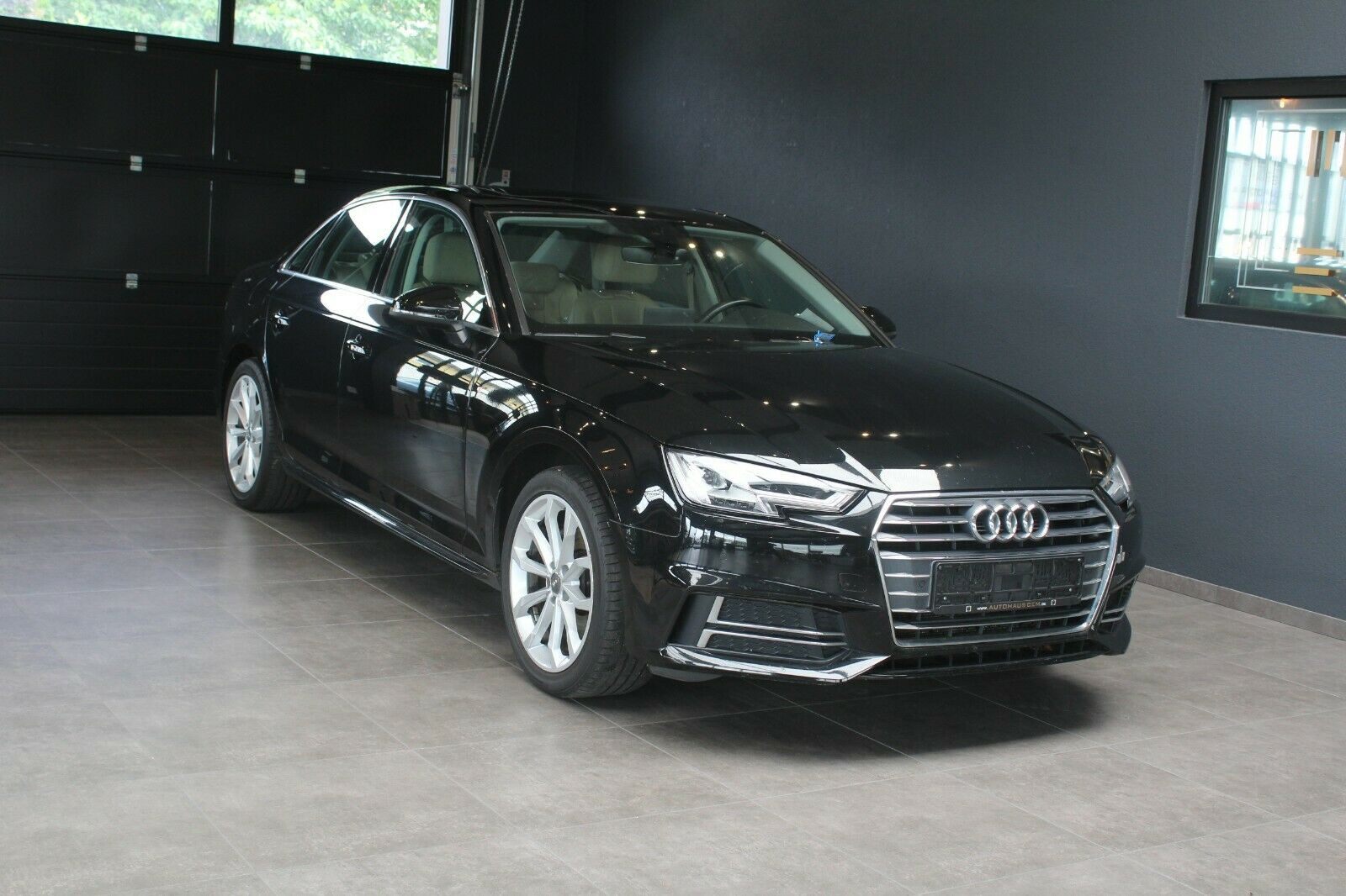 Audi A4 Lim. 1.4TFSI S-Tronic *Leder*LED*MMI*S-Line gebraucht kaufen in ...