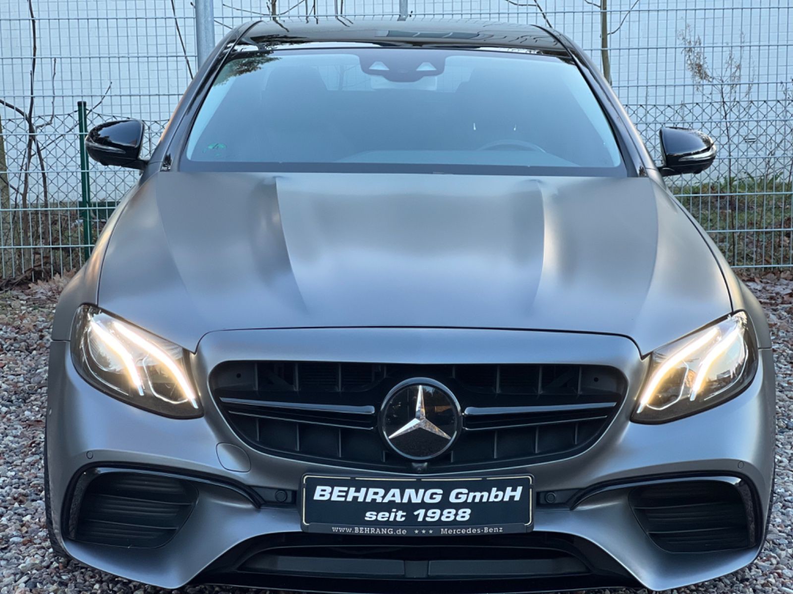 Mercedes-Benz E220d AMG *WIDESCREEN*COMAND*PANORAMA*MEMORY*