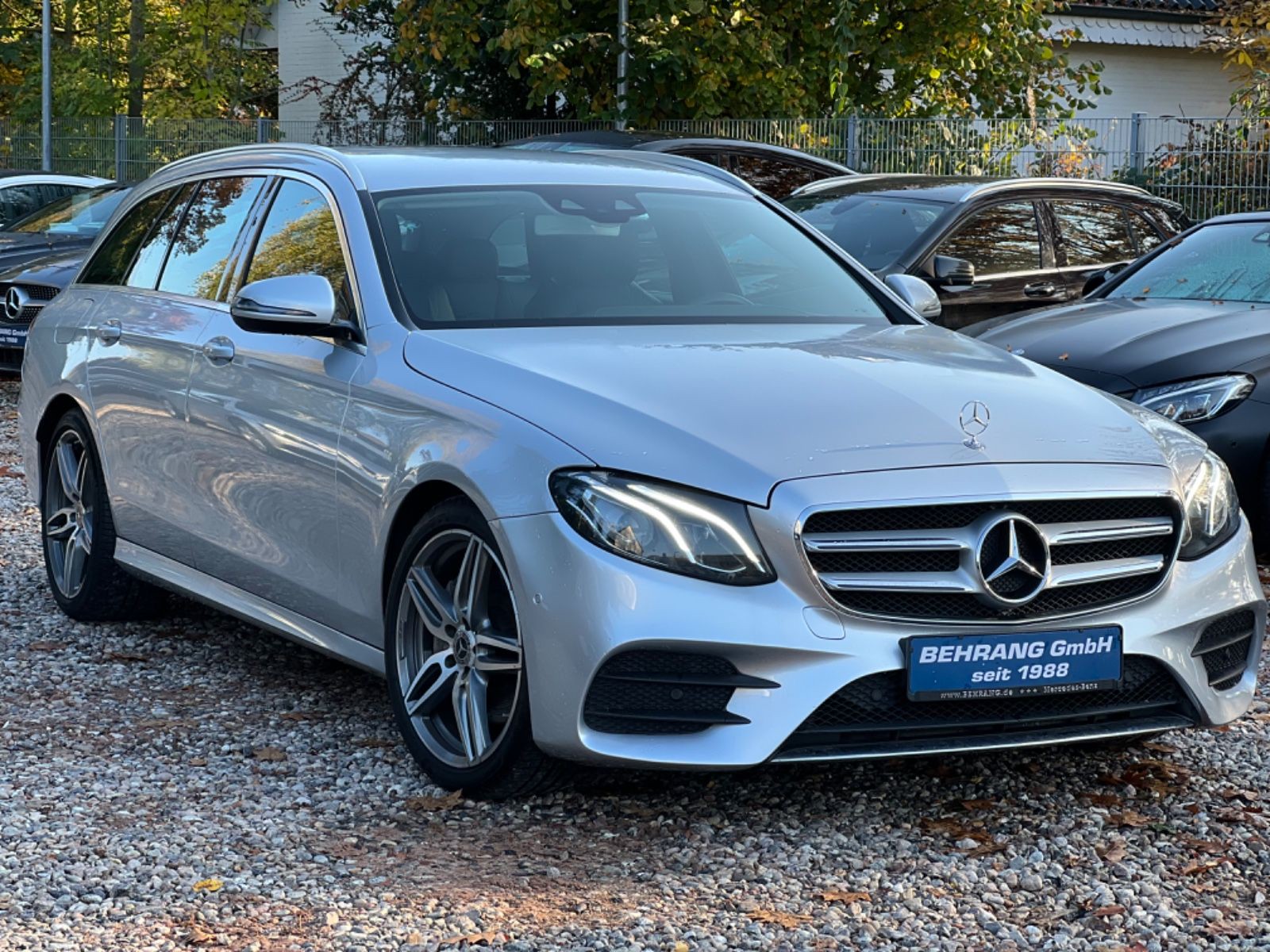 Mercedes-Benz E 200 Td*AMG*HEAD-UP*COMAND*9-GTRONIC*KAMERA