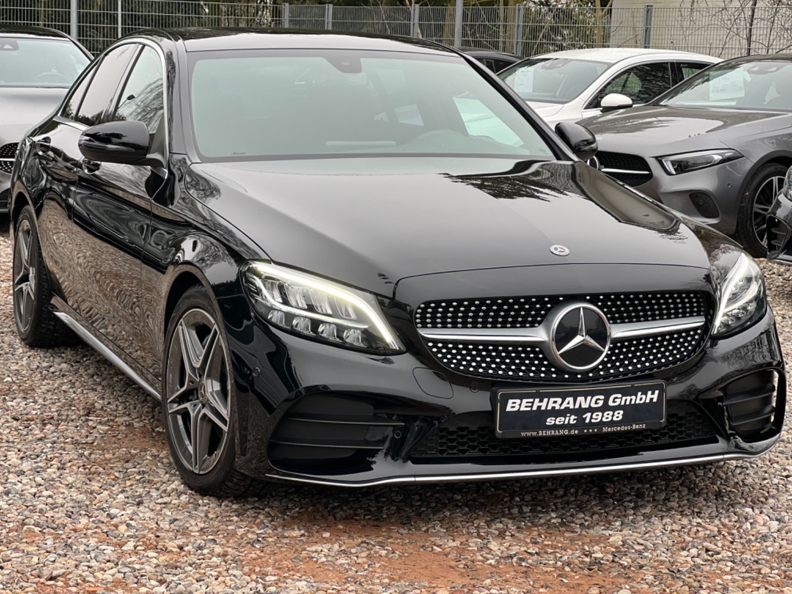 Mercedes-Benz C220d AMG LINIE *9-G-TRONIC*DISTRONIC*KAMERA*