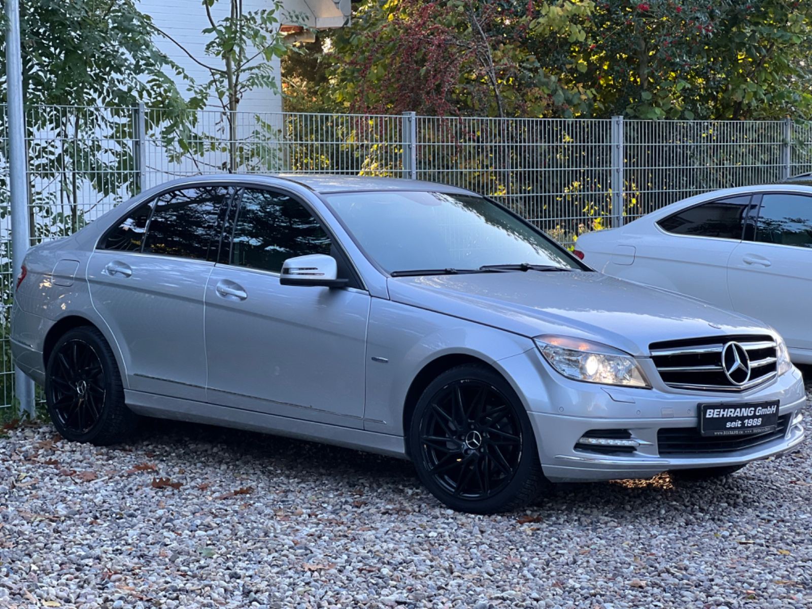 Mercedes-Benz C 180 ELEGANCE*PDC*AUTOMATIK*SITZHEIZUNG