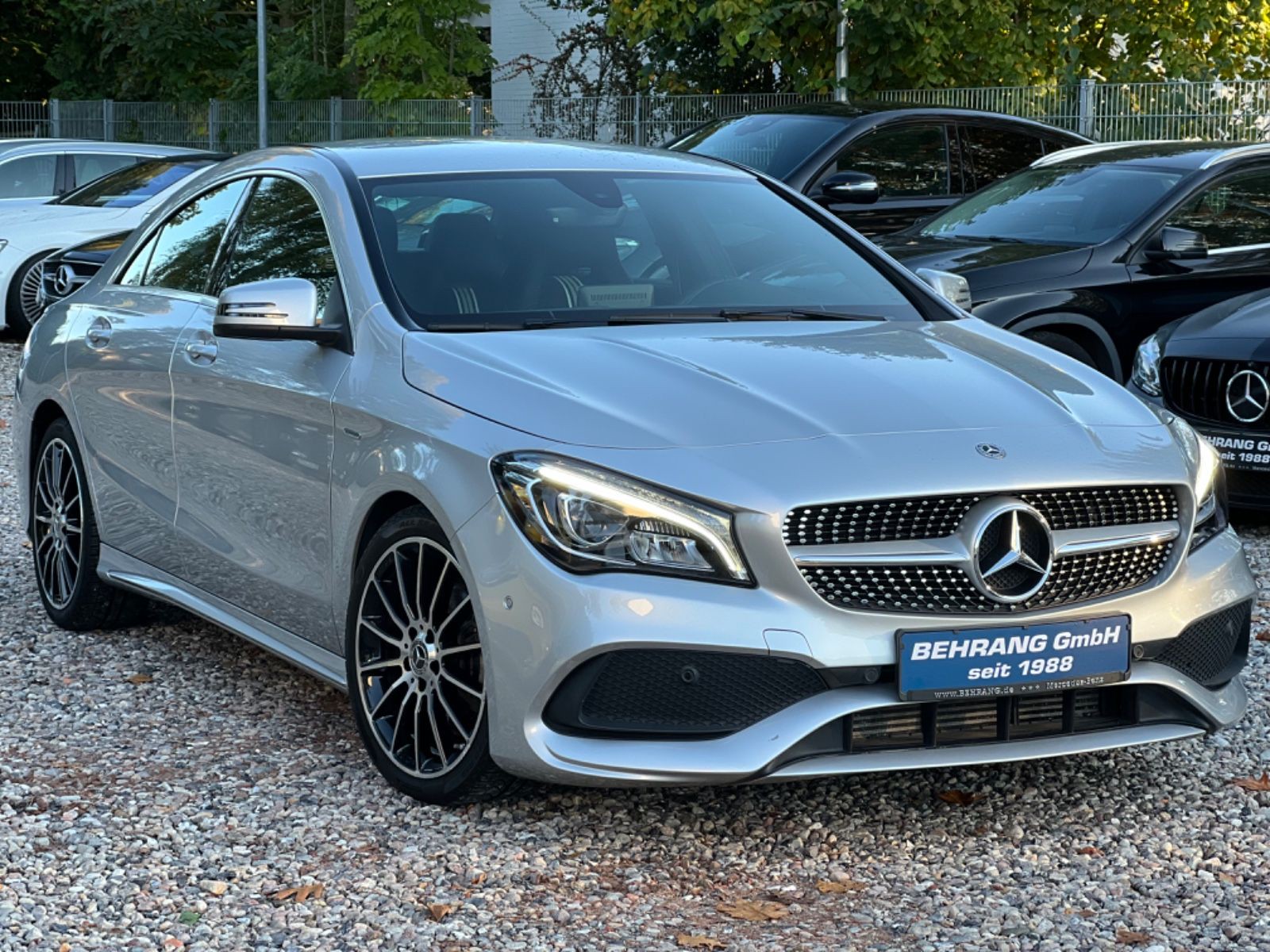 Mercedes-Benz CLA 180*AMG-LINE*LED*NAVIGATION*KAMERA*1.HAND*