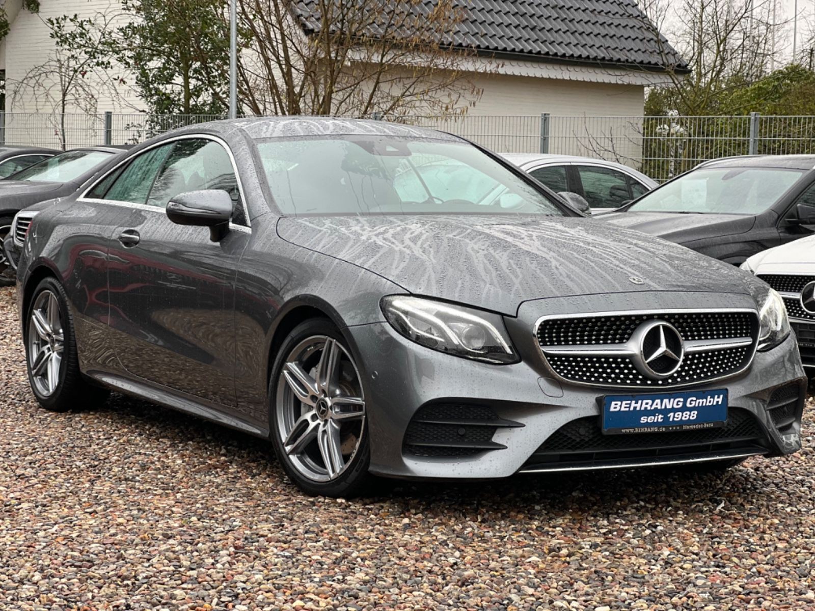 Mercedes-Benz E 220 d Coupe*AMG*LED*KAMERA*SPORTPAKET*1.HAND