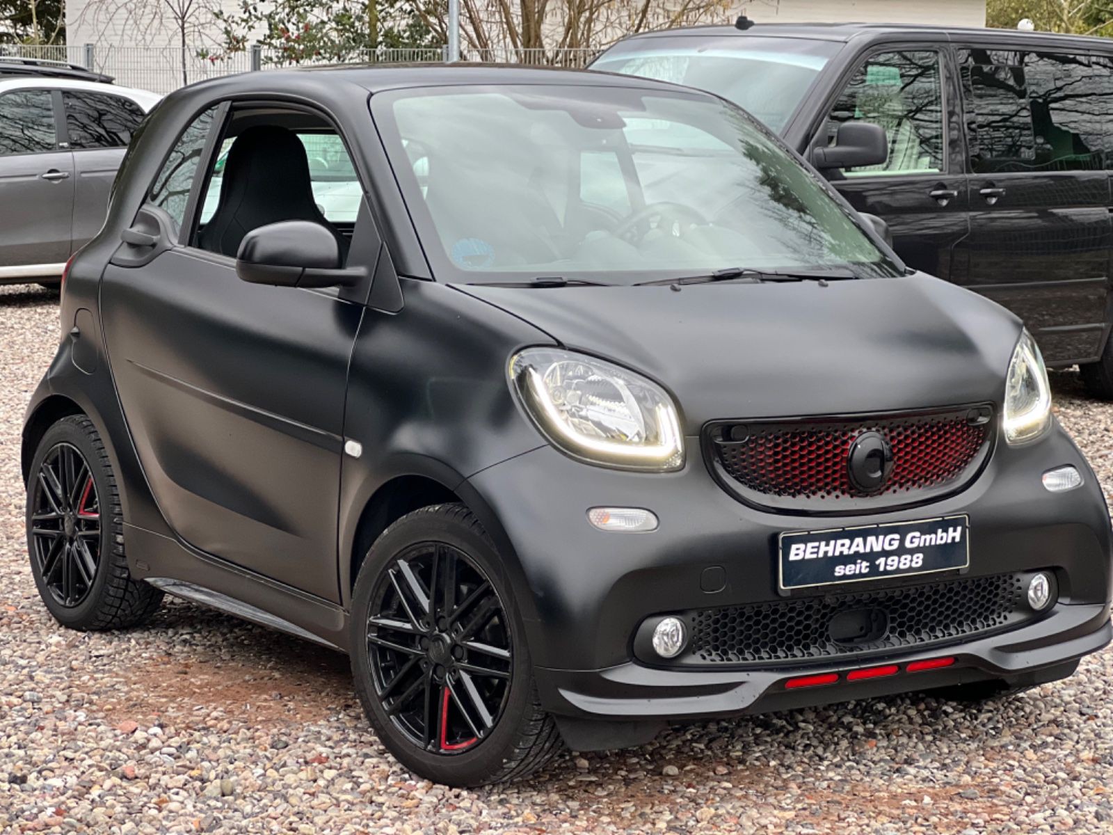 Smart ForTwo Coupé PURE BLACK BRABUS*JBL*TAILOR-MADE*