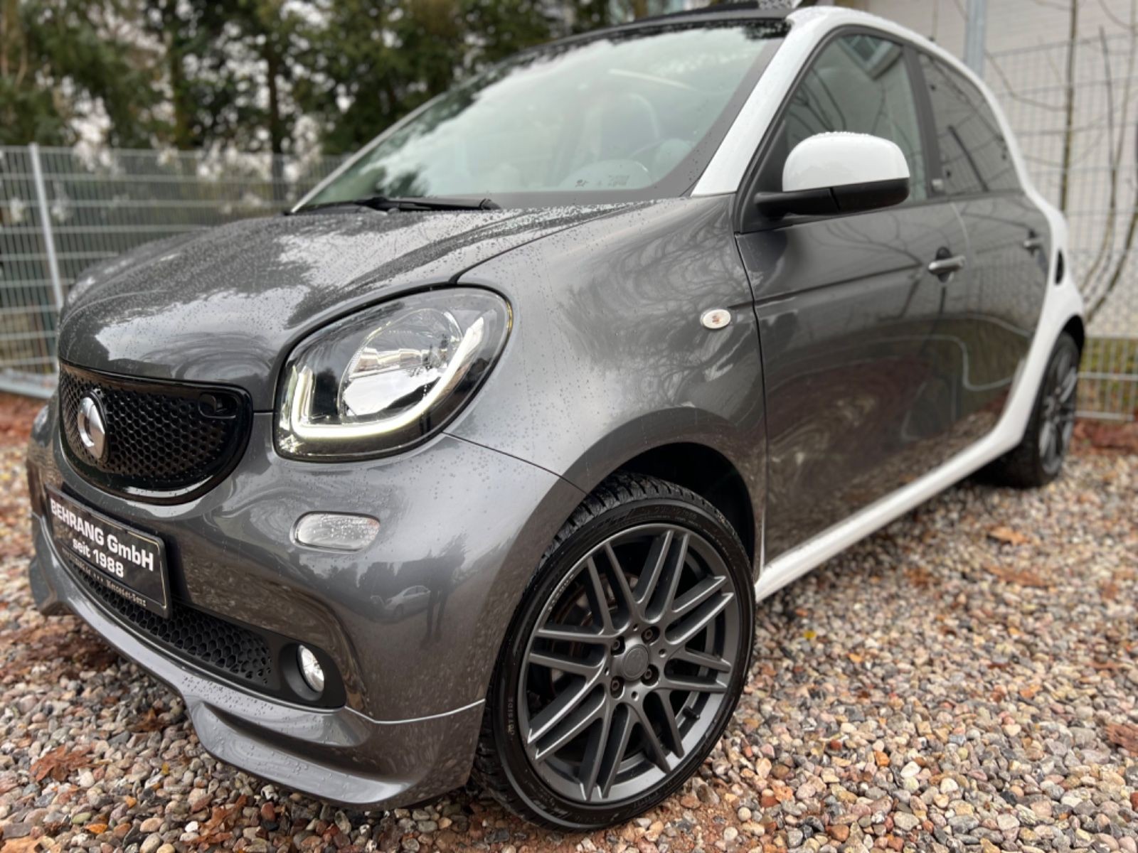 Smart ForFour*BRABUS STYLE*LEDER*FALTDACH*EXCLUSIV*